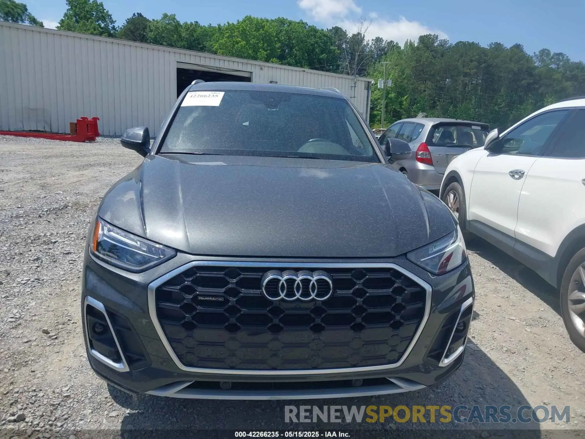 12 Photograph of a damaged car WA1EAAFY6P2016122 AUDI Q5 2023
