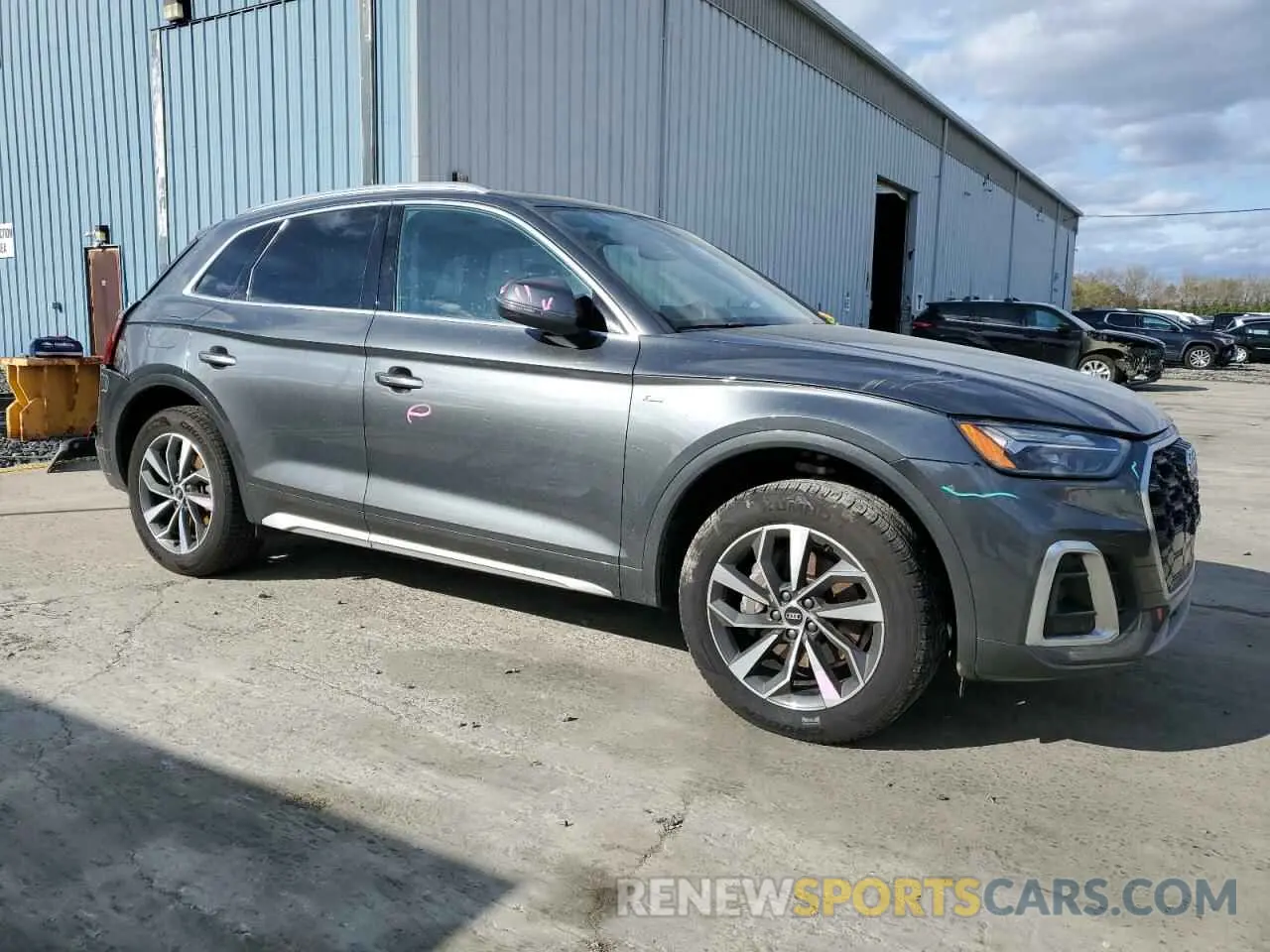 4 Photograph of a damaged car WA1EAAFY6P2052165 AUDI Q5 2023
