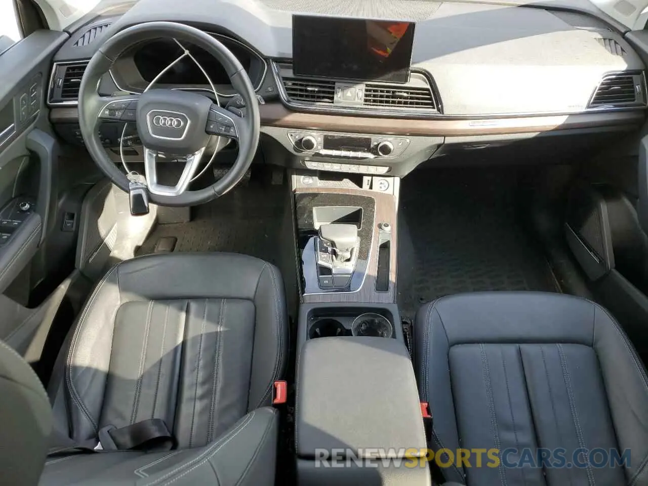 8 Photograph of a damaged car WA1EAAFY6P2052165 AUDI Q5 2023