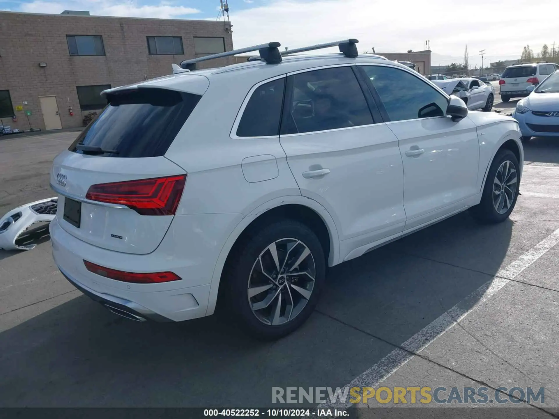 4 Photograph of a damaged car WA1EAAFY6P2057429 AUDI Q5 2023