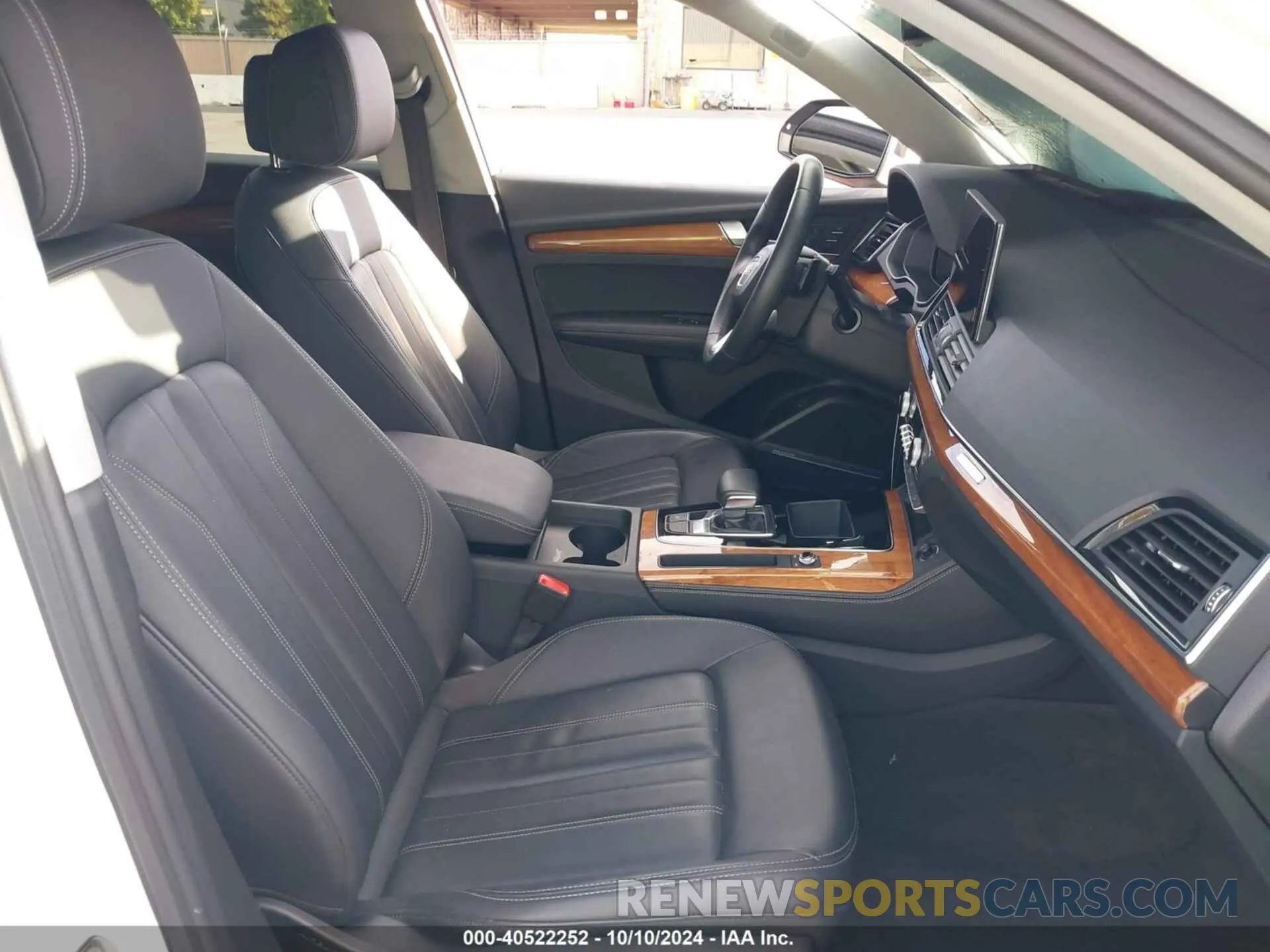 5 Photograph of a damaged car WA1EAAFY6P2057429 AUDI Q5 2023