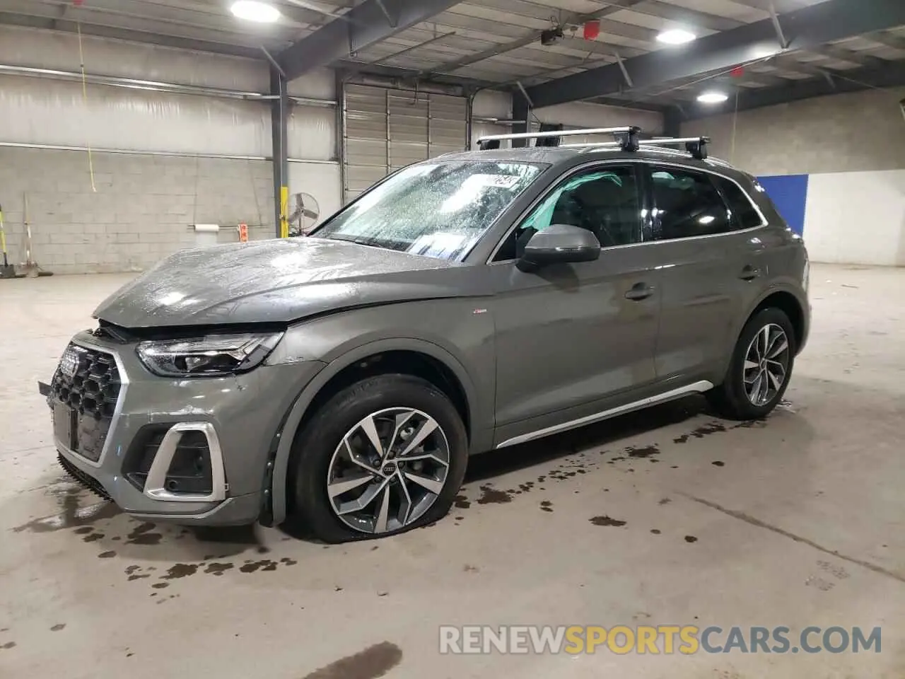 1 Photograph of a damaged car WA1EAAFY6P2121565 AUDI Q5 2023