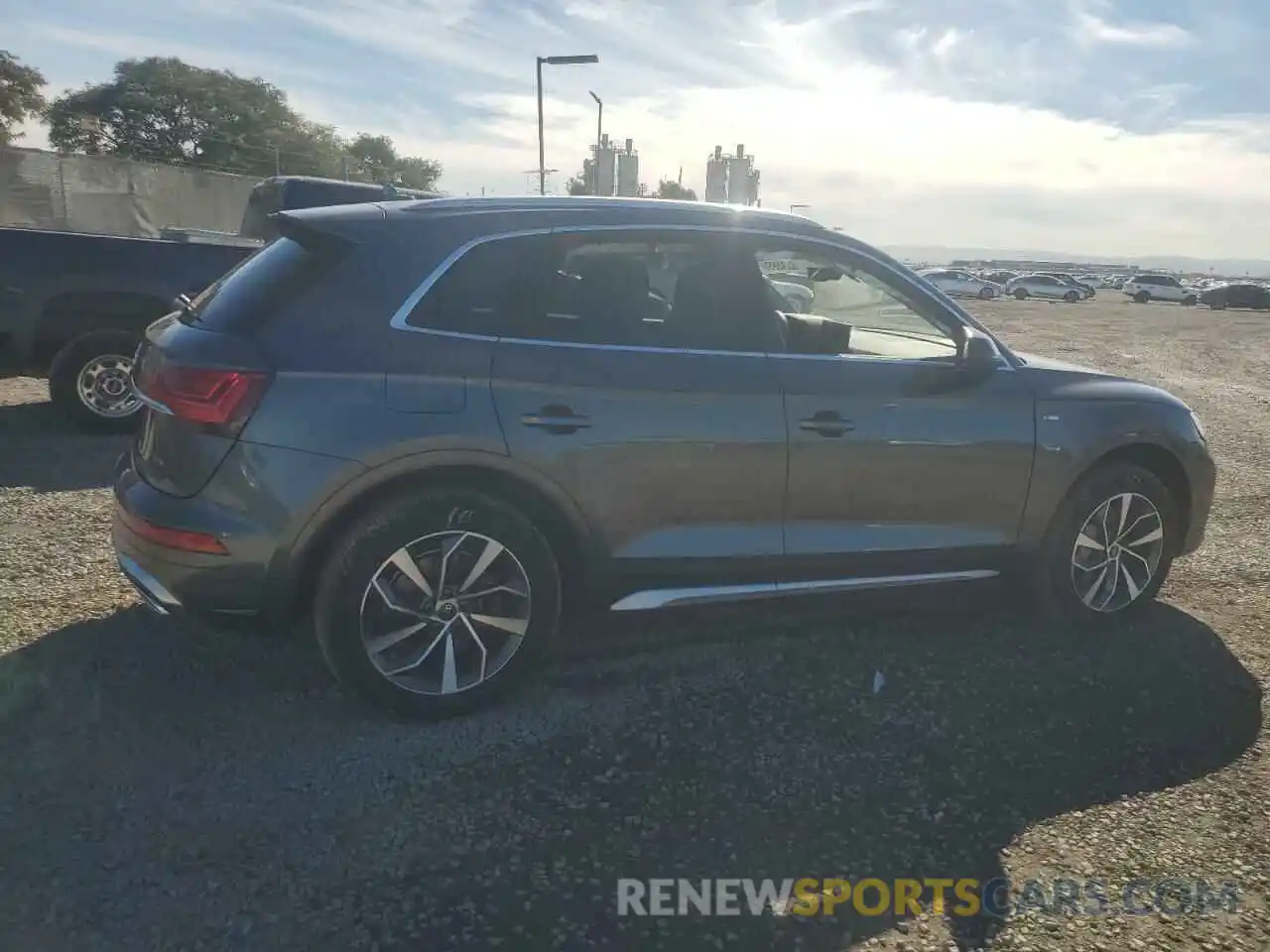 3 Photograph of a damaged car WA1EAAFY6P2181152 AUDI Q5 2023