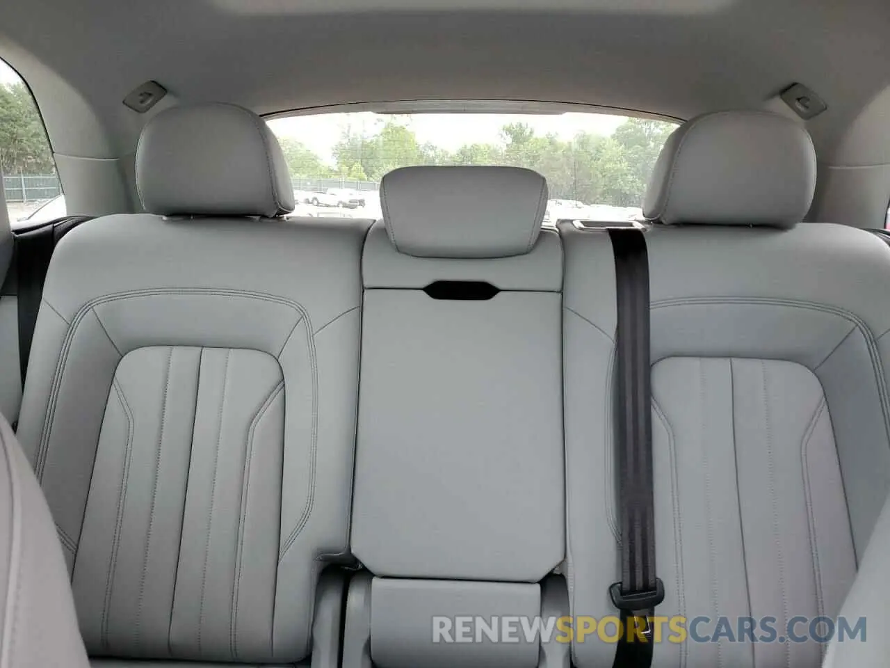 10 Photograph of a damaged car WA1EAAFY7P2022365 AUDI Q5 2023