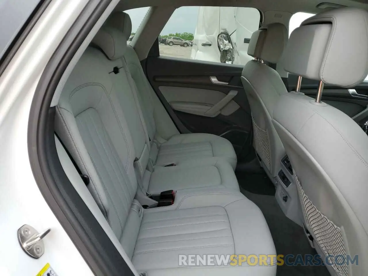 11 Photograph of a damaged car WA1EAAFY7P2022365 AUDI Q5 2023