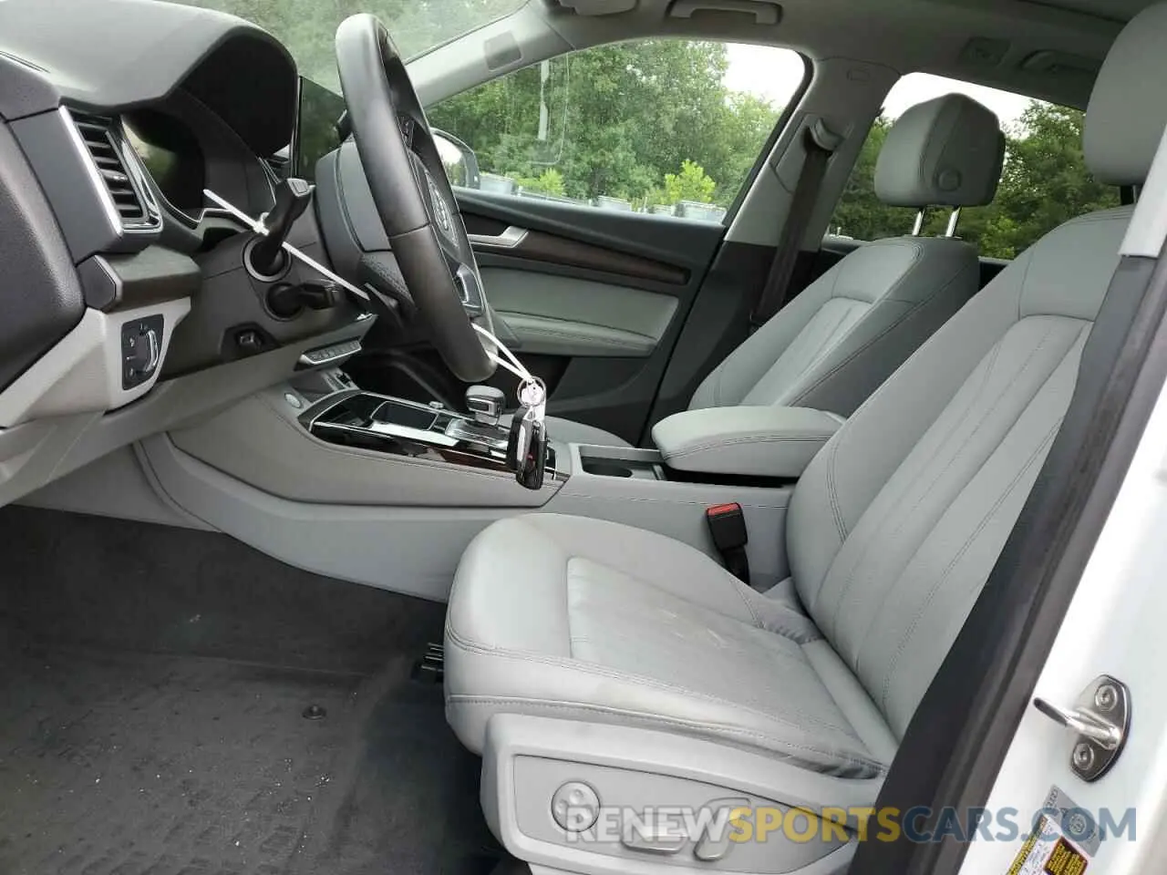 7 Photograph of a damaged car WA1EAAFY7P2022365 AUDI Q5 2023