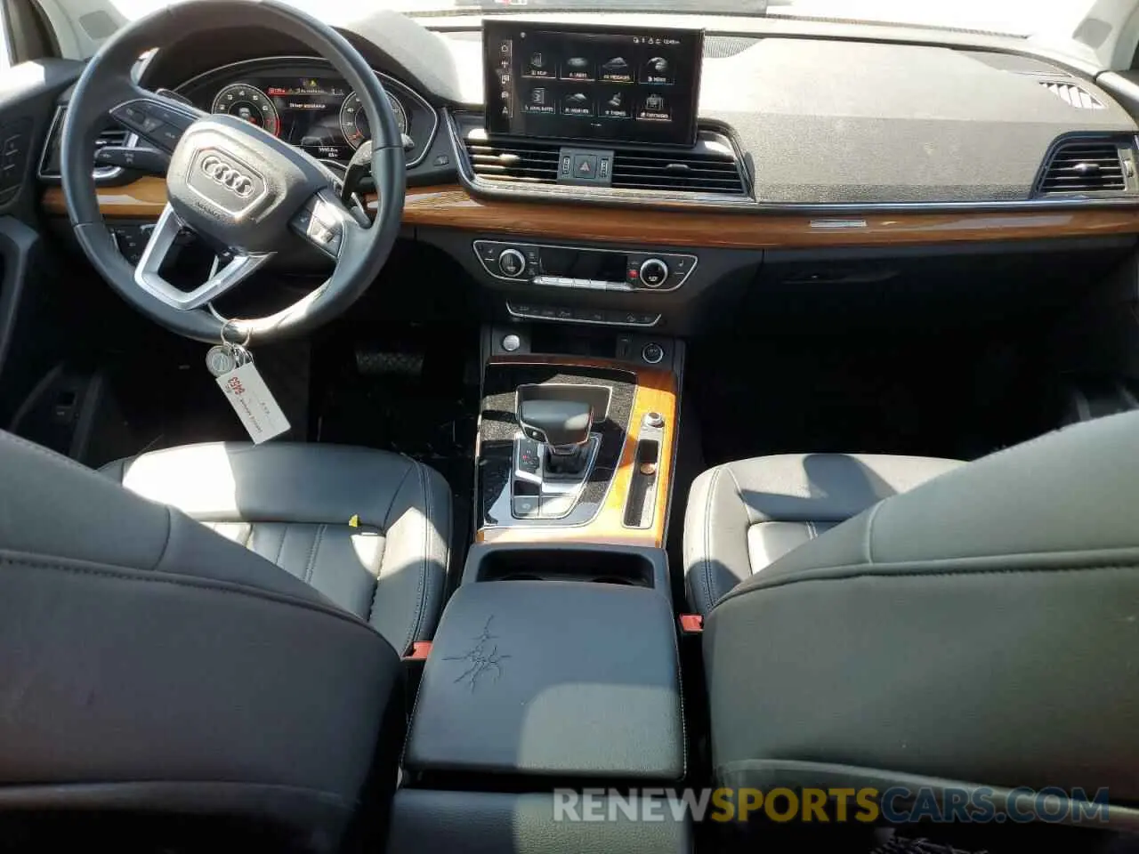 8 Photograph of a damaged car WA1EAAFY7P2027291 AUDI Q5 2023