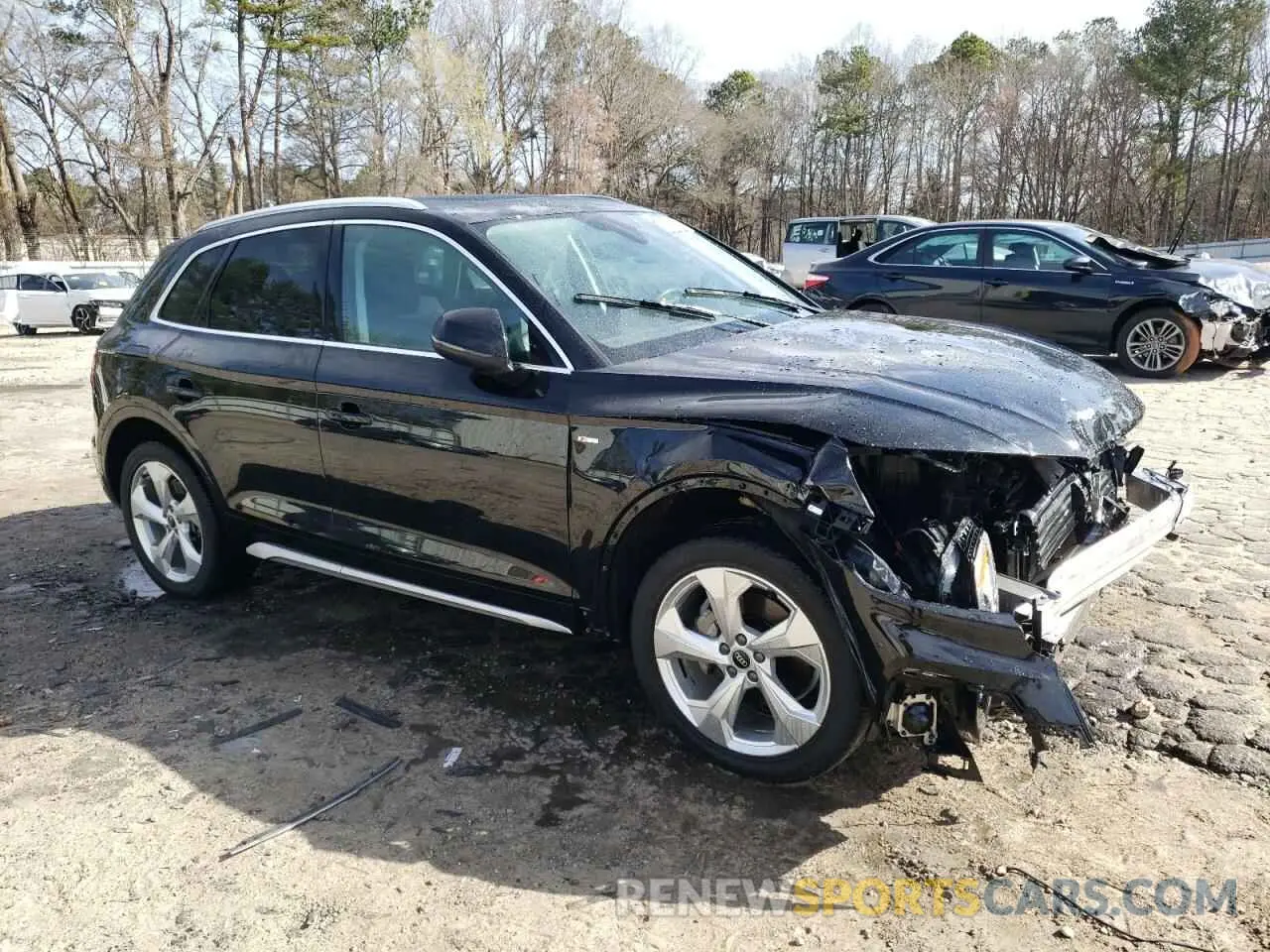 4 Photograph of a damaged car WA1EAAFY7P2036590 AUDI Q5 2023
