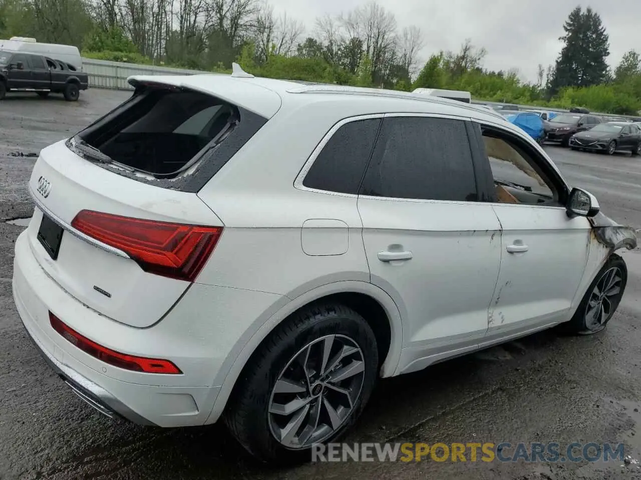 3 Photograph of a damaged car WA1EAAFY7P2052871 AUDI Q5 2023