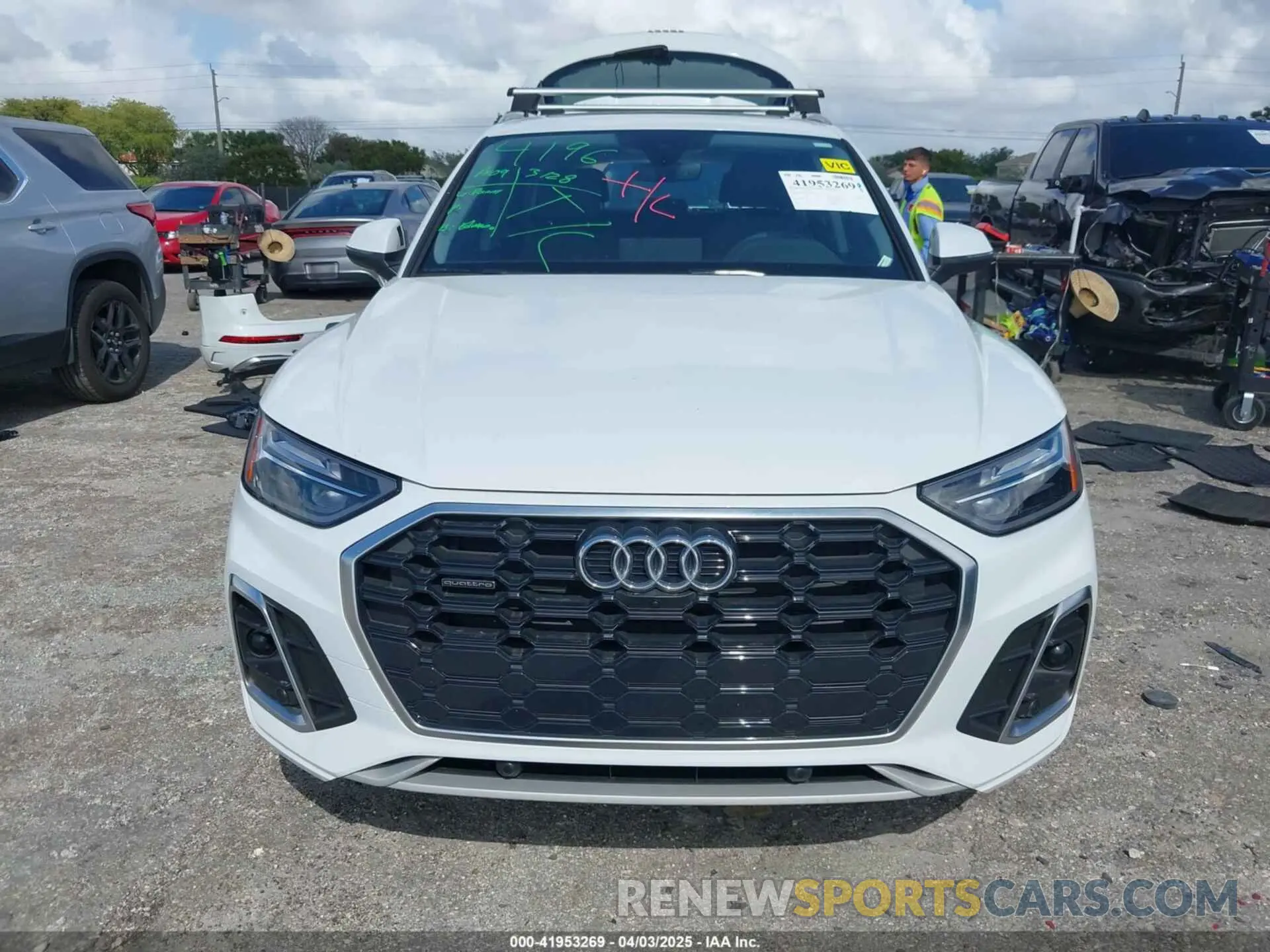 13 Photograph of a damaged car WA1EAAFY7P2111157 AUDI Q5 2023