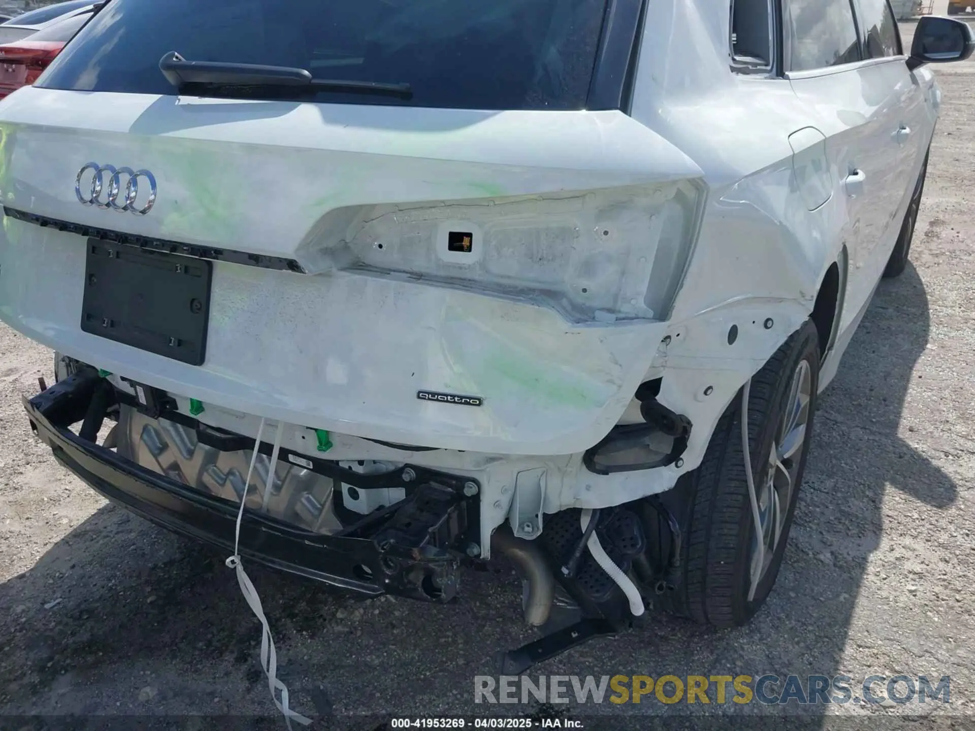 6 Photograph of a damaged car WA1EAAFY7P2111157 AUDI Q5 2023