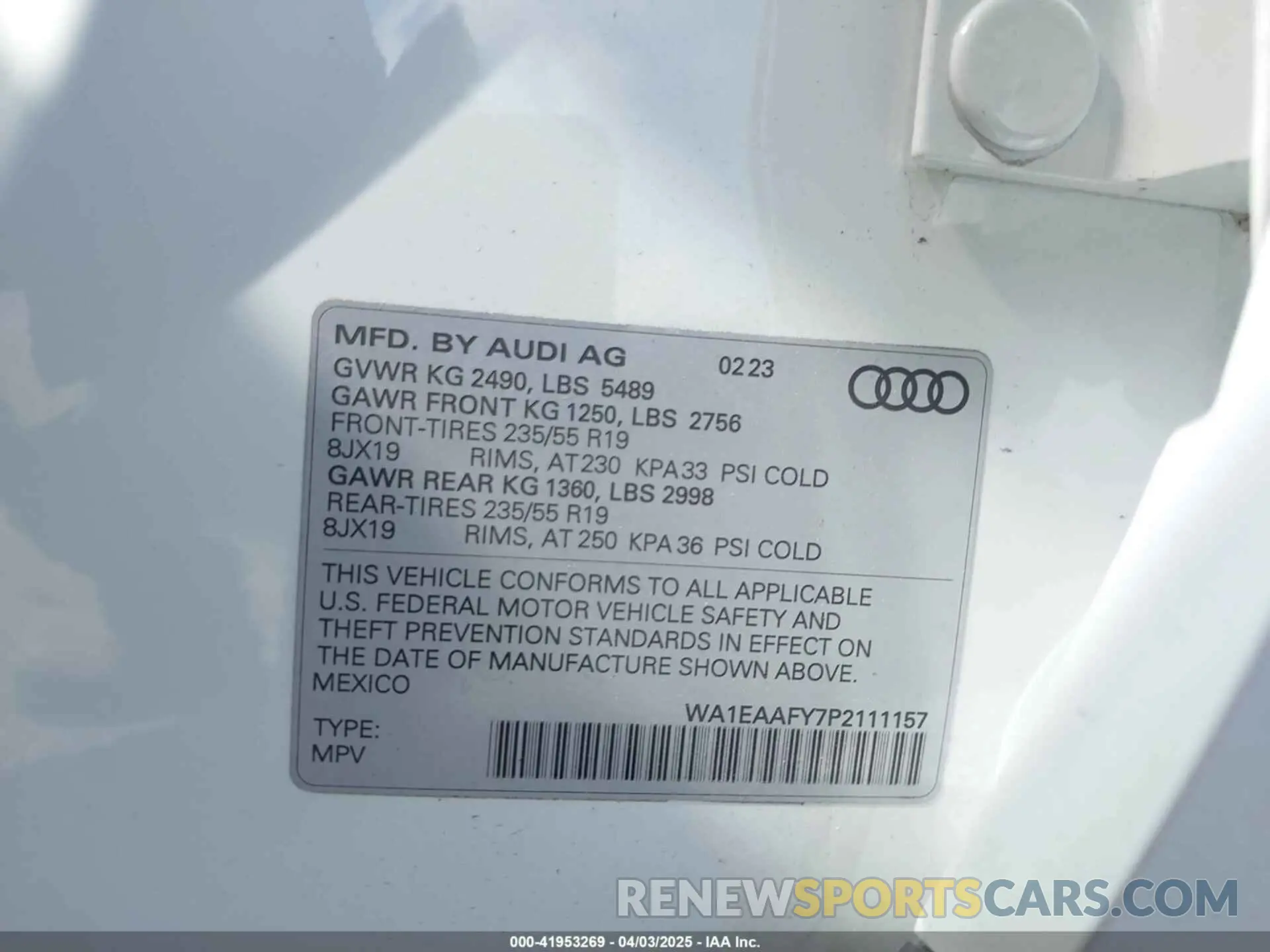 9 Photograph of a damaged car WA1EAAFY7P2111157 AUDI Q5 2023