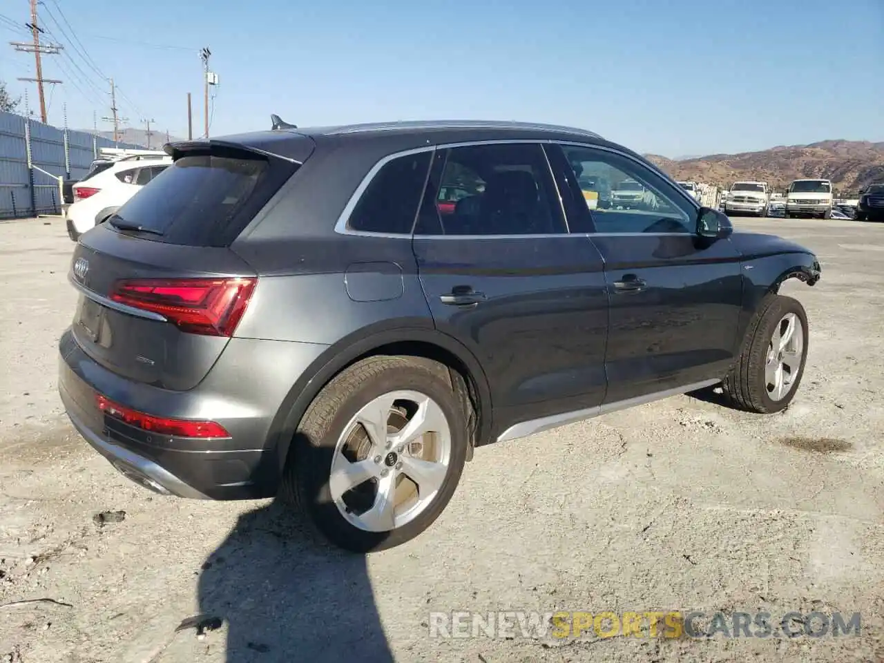 3 Photograph of a damaged car WA1EAAFY7P2156549 AUDI Q5 2023