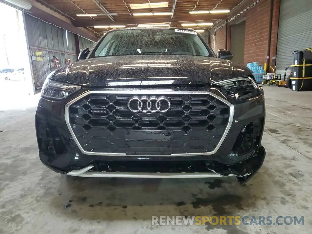 5 Photograph of a damaged car WA1EAAFY8P2180567 AUDI Q5 2023