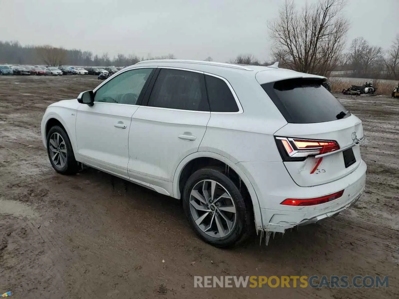 2 Photograph of a damaged car WA1EAAFY9P2023873 AUDI Q5 2023
