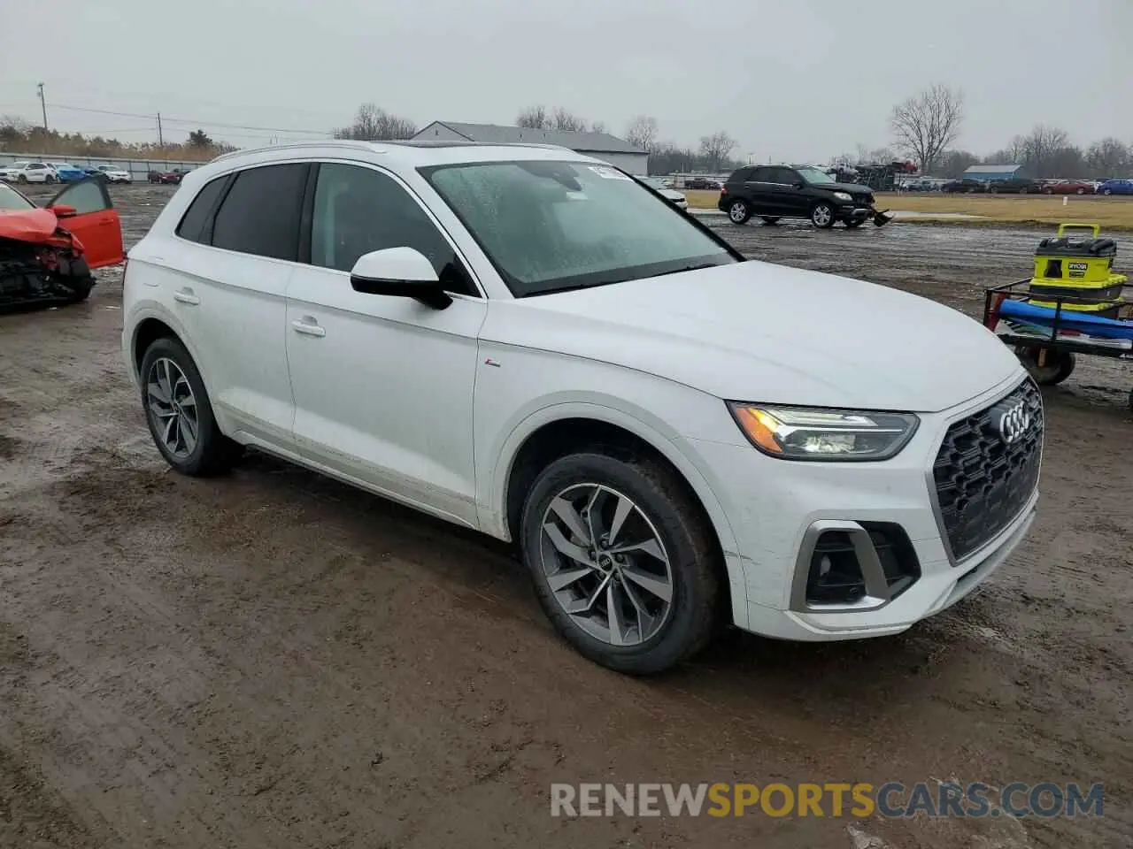 4 Photograph of a damaged car WA1EAAFY9P2023873 AUDI Q5 2023