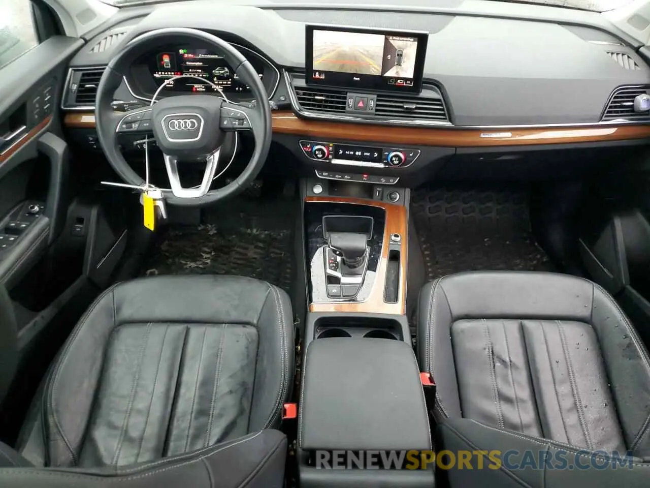 8 Photograph of a damaged car WA1EAAFY9P2023873 AUDI Q5 2023