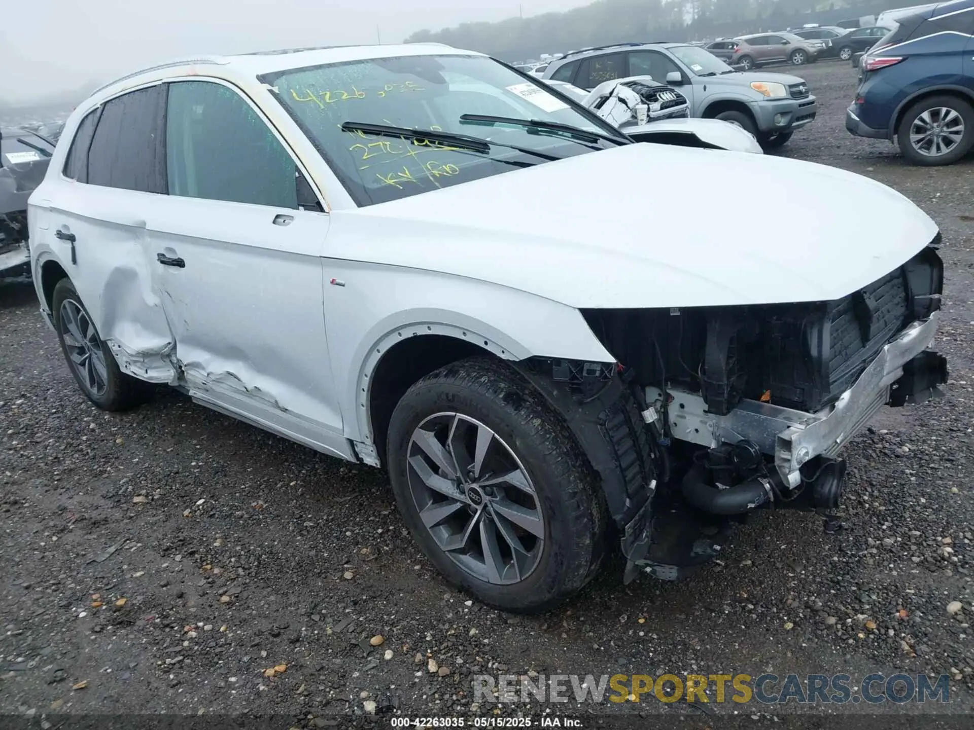 1 Photograph of a damaged car WA1EAAFY9P2089095 AUDI Q5 2023