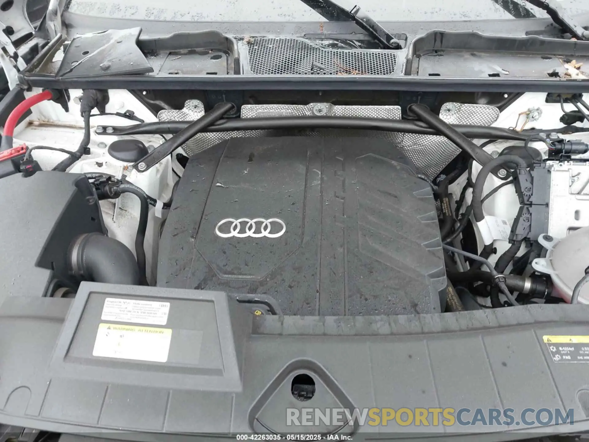 10 Photograph of a damaged car WA1EAAFY9P2089095 AUDI Q5 2023