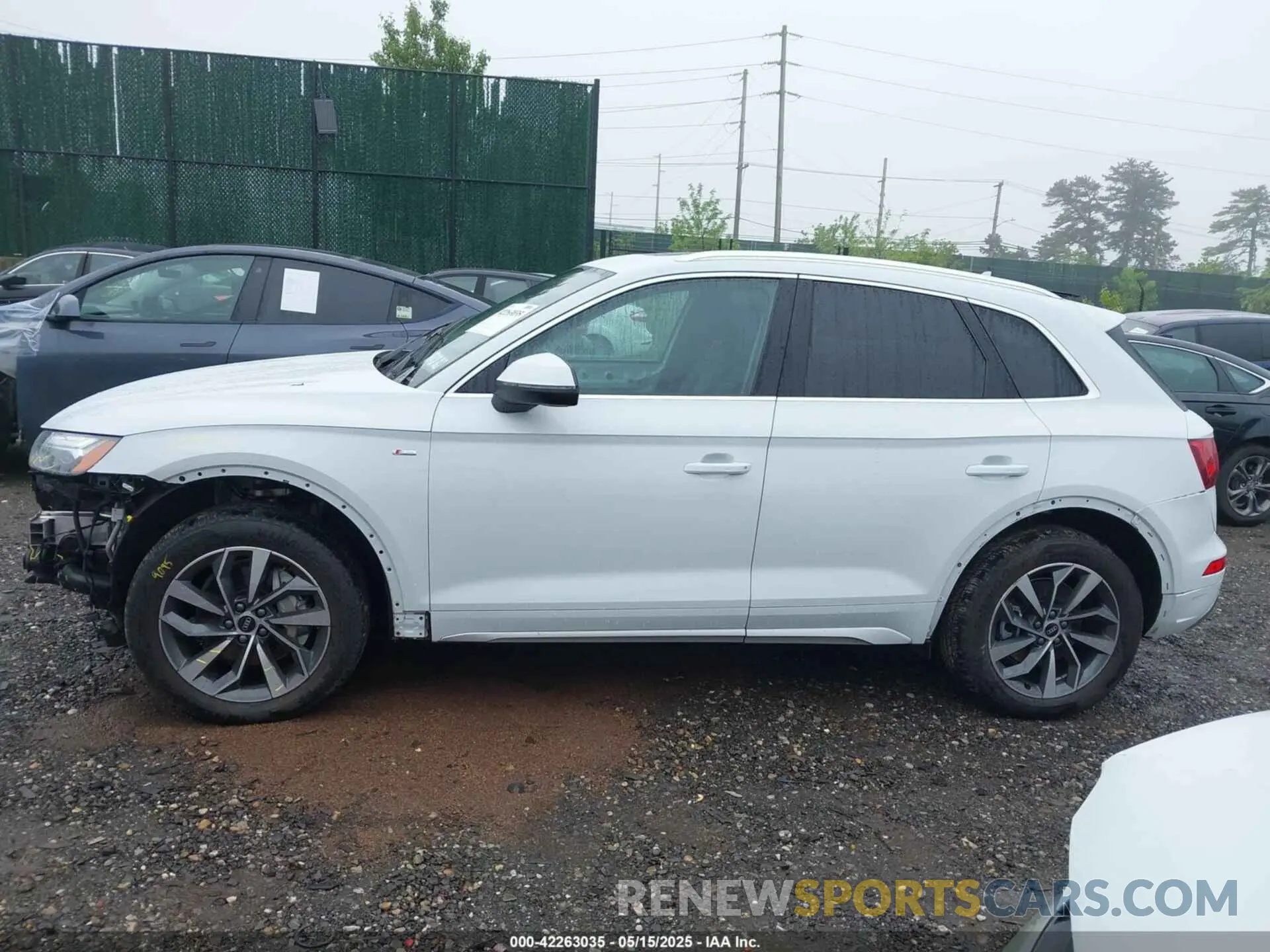 14 Photograph of a damaged car WA1EAAFY9P2089095 AUDI Q5 2023