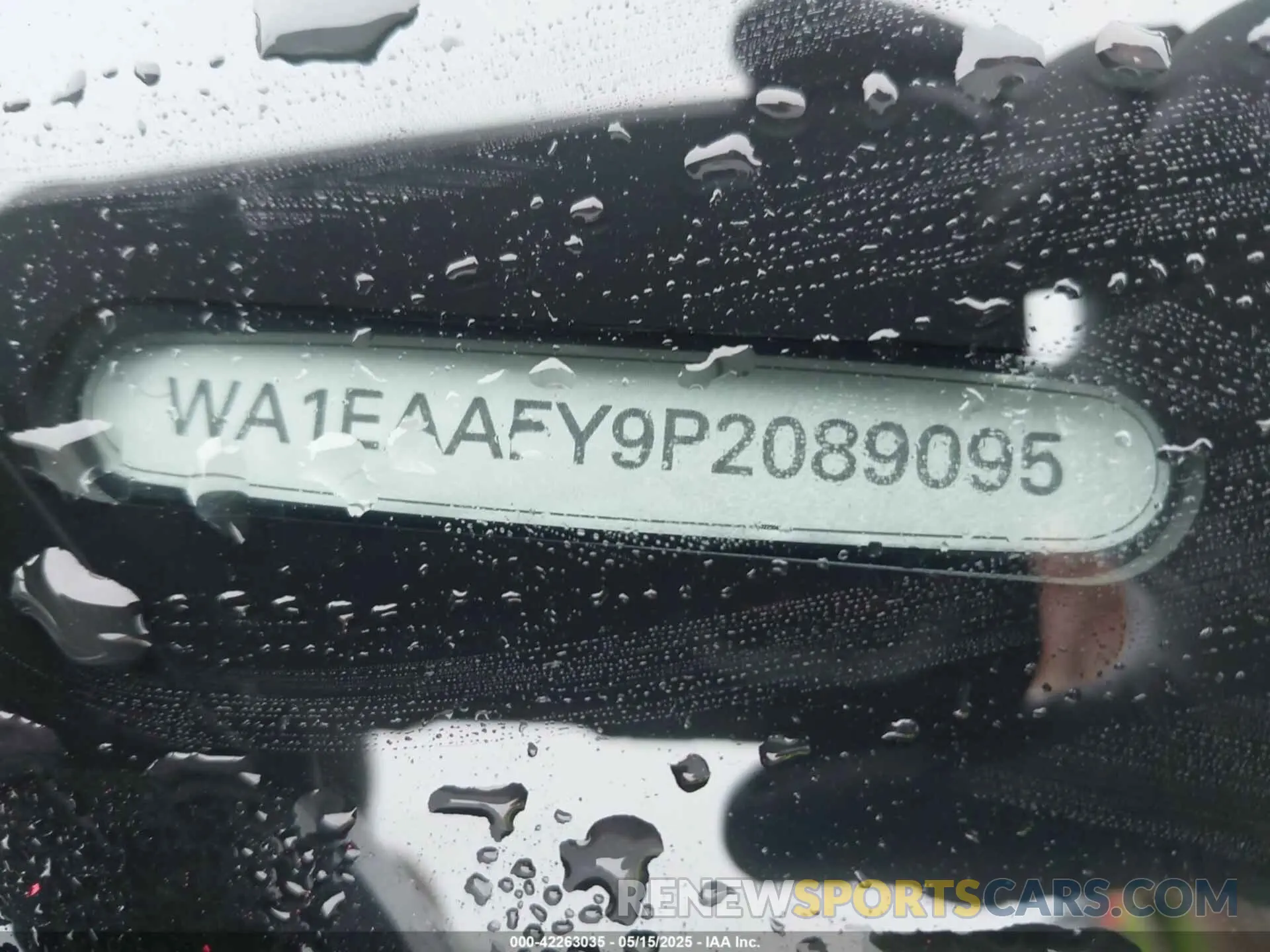 17 Photograph of a damaged car WA1EAAFY9P2089095 AUDI Q5 2023
