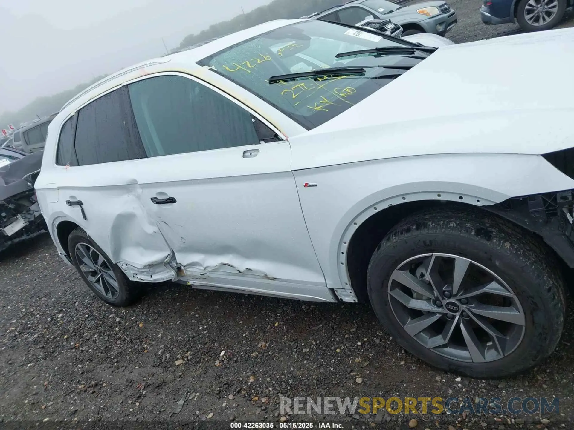 6 Photograph of a damaged car WA1EAAFY9P2089095 AUDI Q5 2023