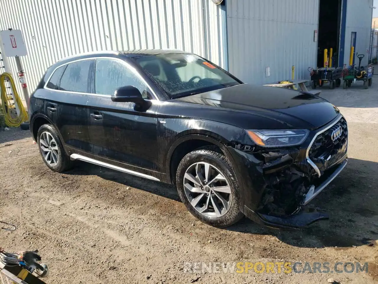 4 Photograph of a damaged car WA1EAAFY9P2131538 AUDI Q5 2023