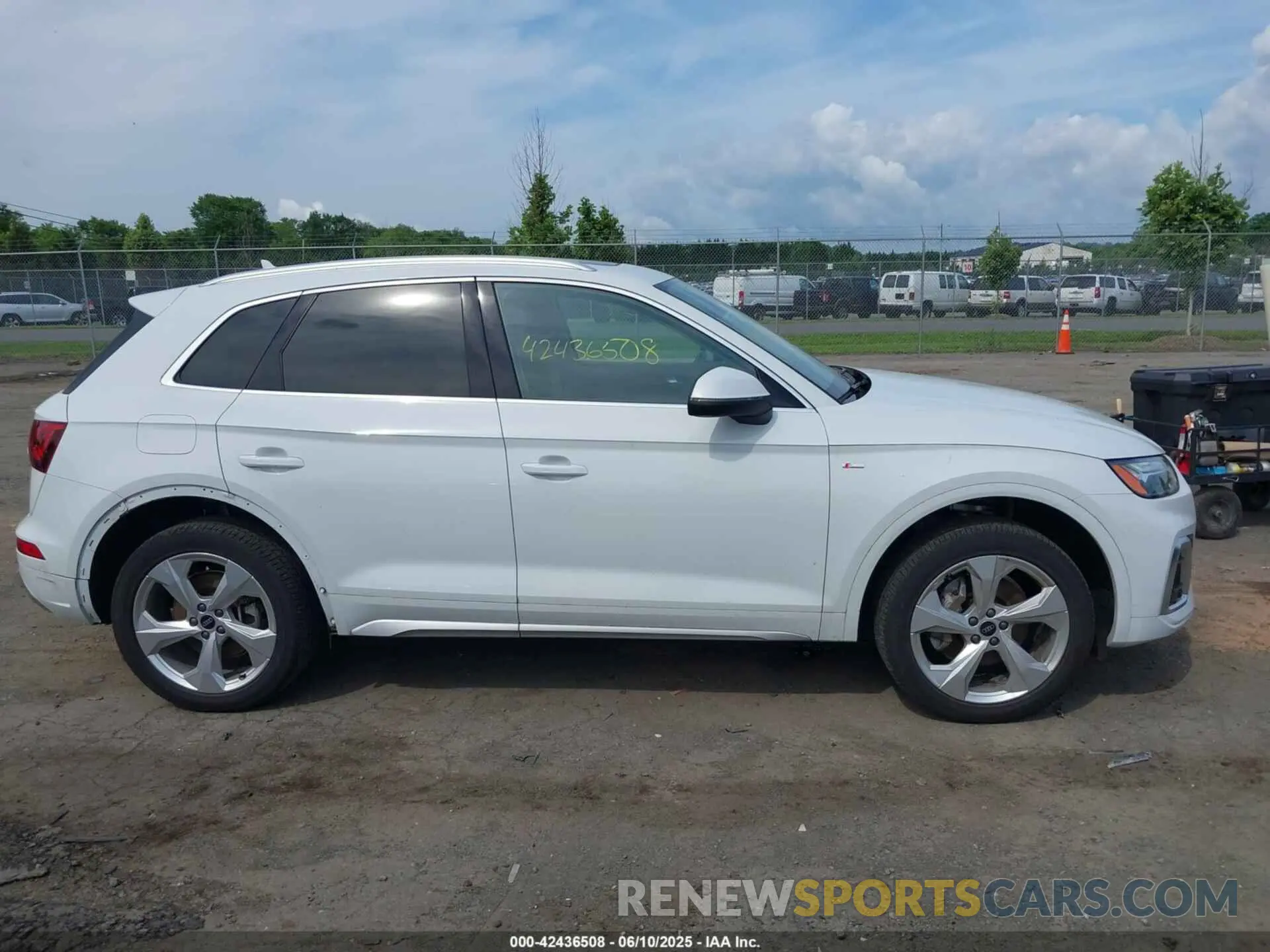 13 Photograph of a damaged car WA1EAAFY9P2148081 AUDI Q5 2023