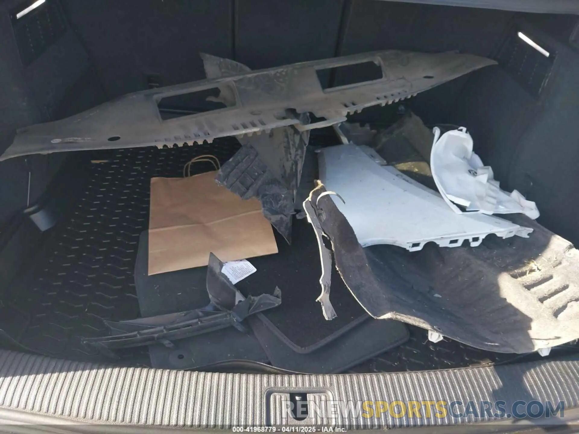 12 Photograph of a damaged car WA1EAAFY9P2197359 AUDI Q5 2023