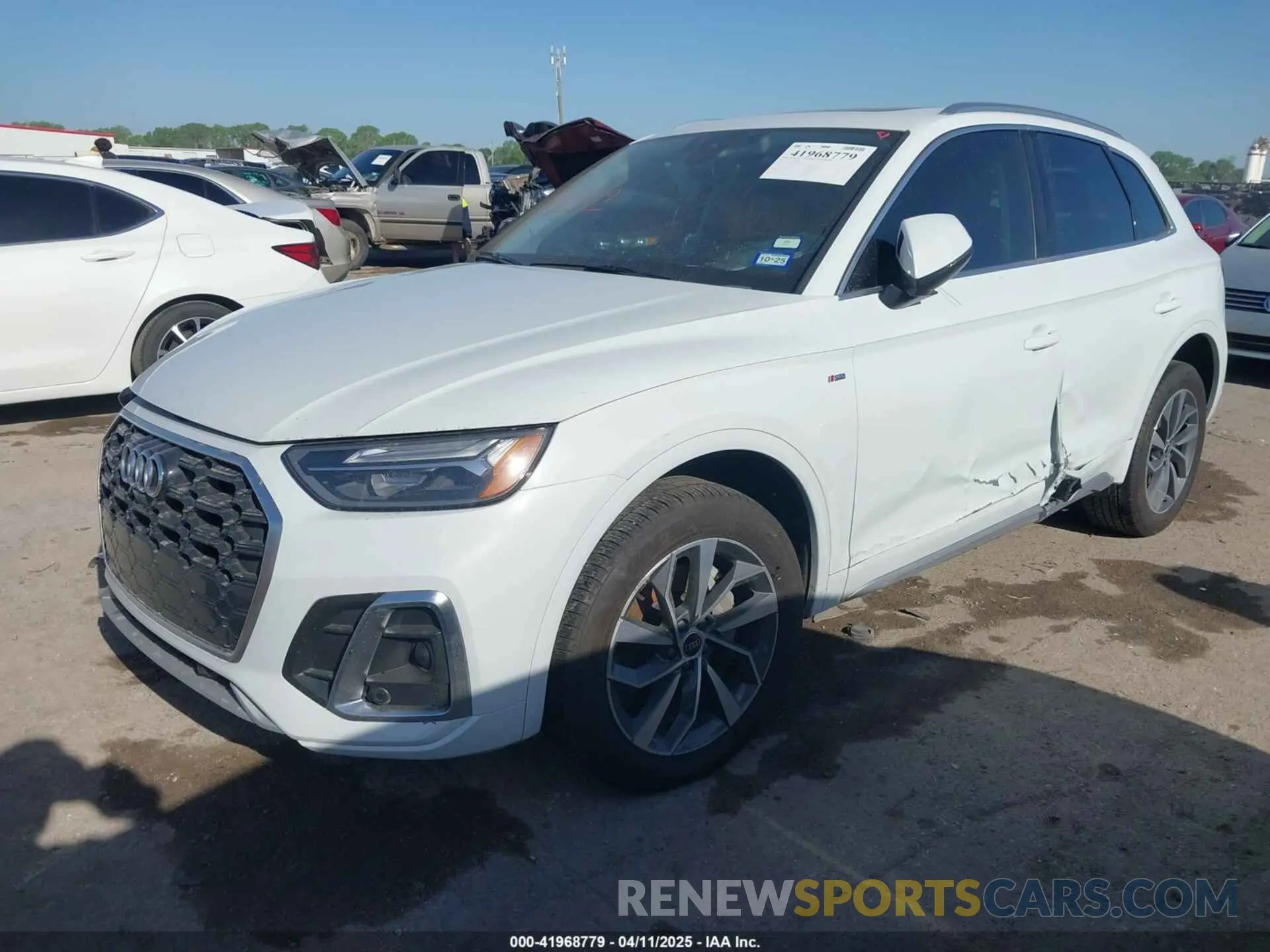 2 Photograph of a damaged car WA1EAAFY9P2197359 AUDI Q5 2023