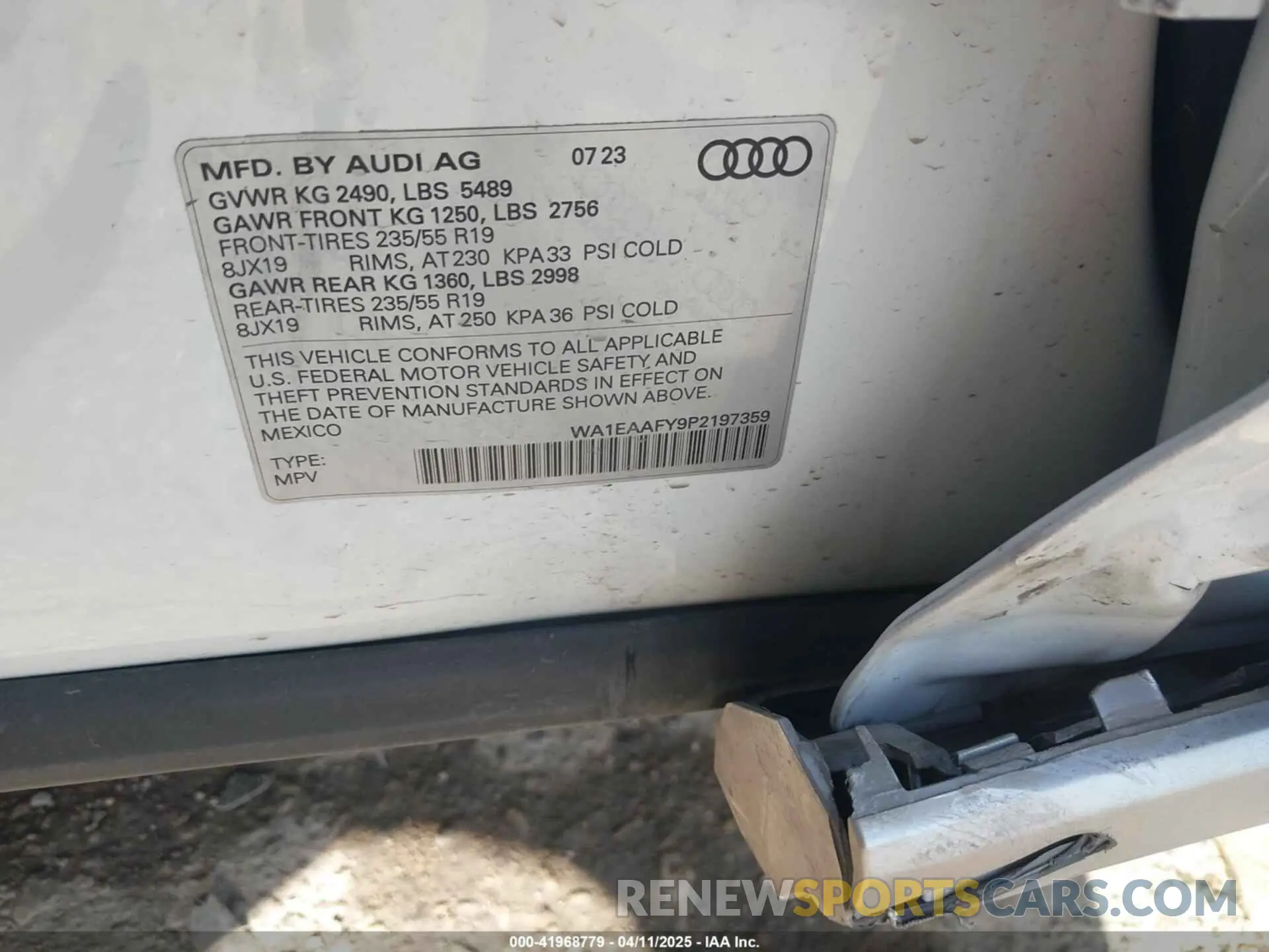 9 Photograph of a damaged car WA1EAAFY9P2197359 AUDI Q5 2023