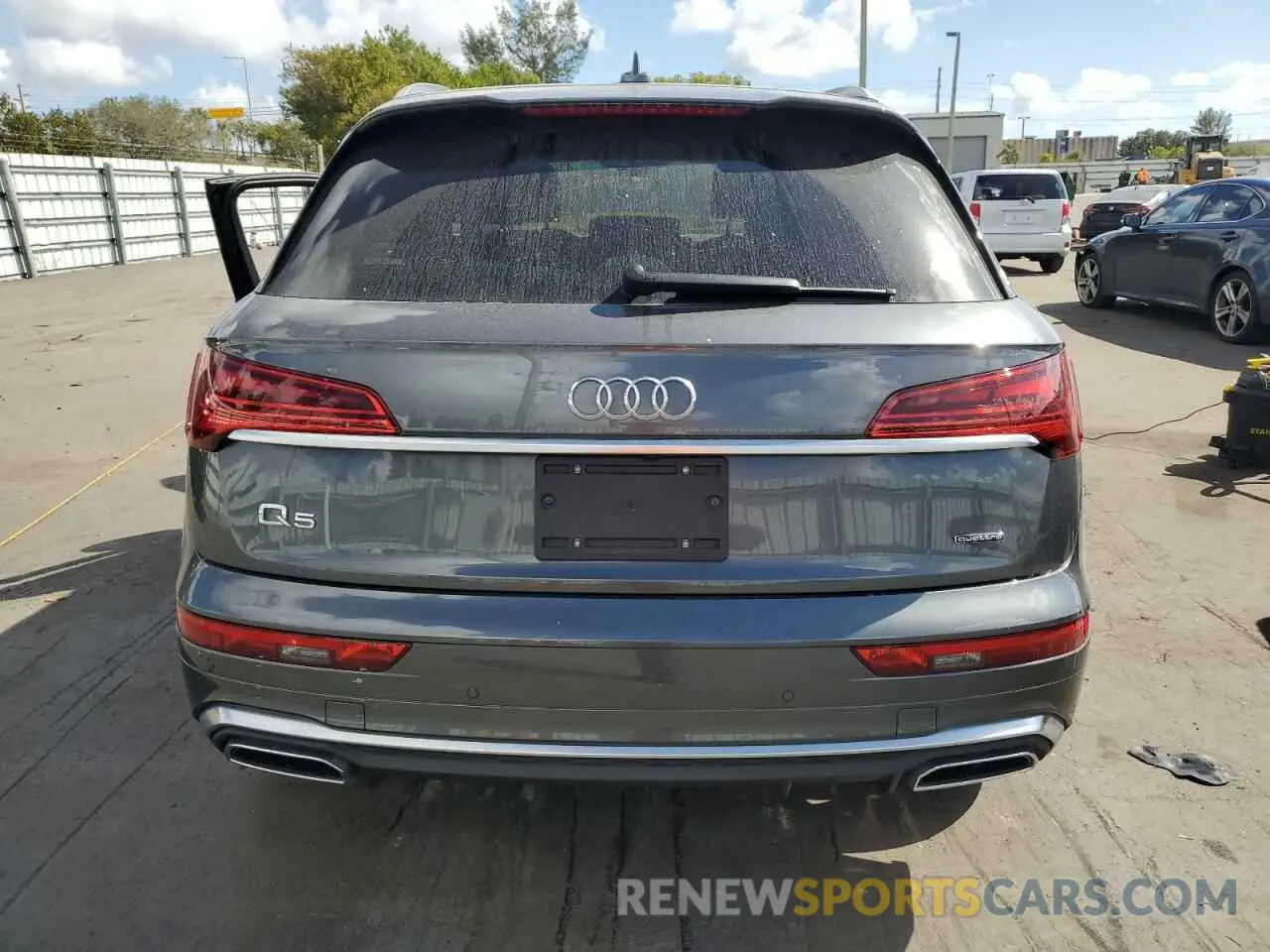6 Photograph of a damaged car WA1EAAFYXP2052721 AUDI Q5 2023