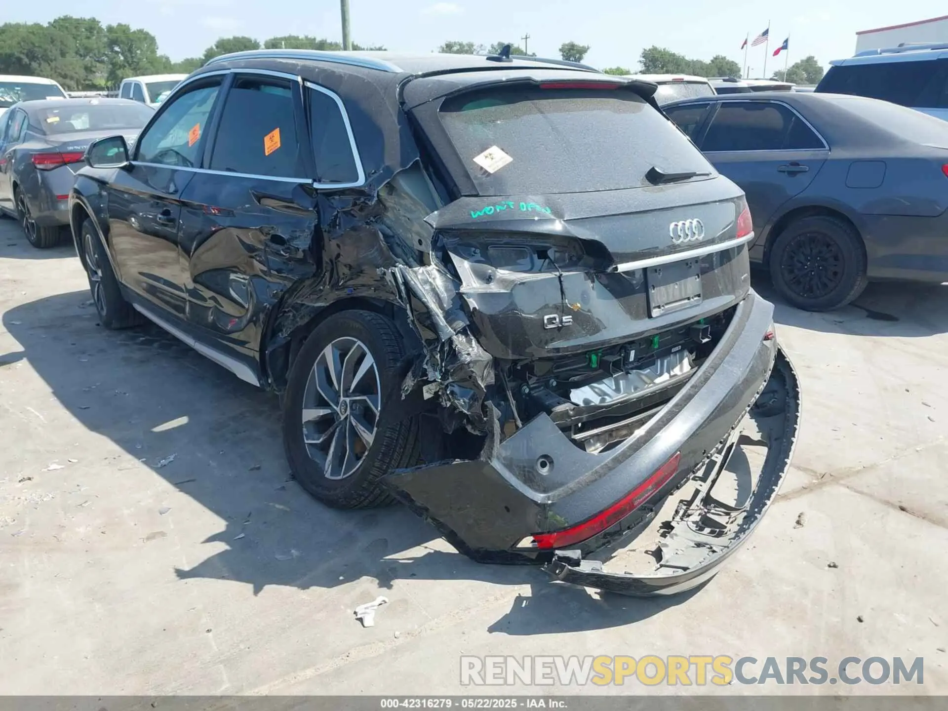 3 Photograph of a damaged car WA1EAAFYXP2056610 AUDI Q5 2023
