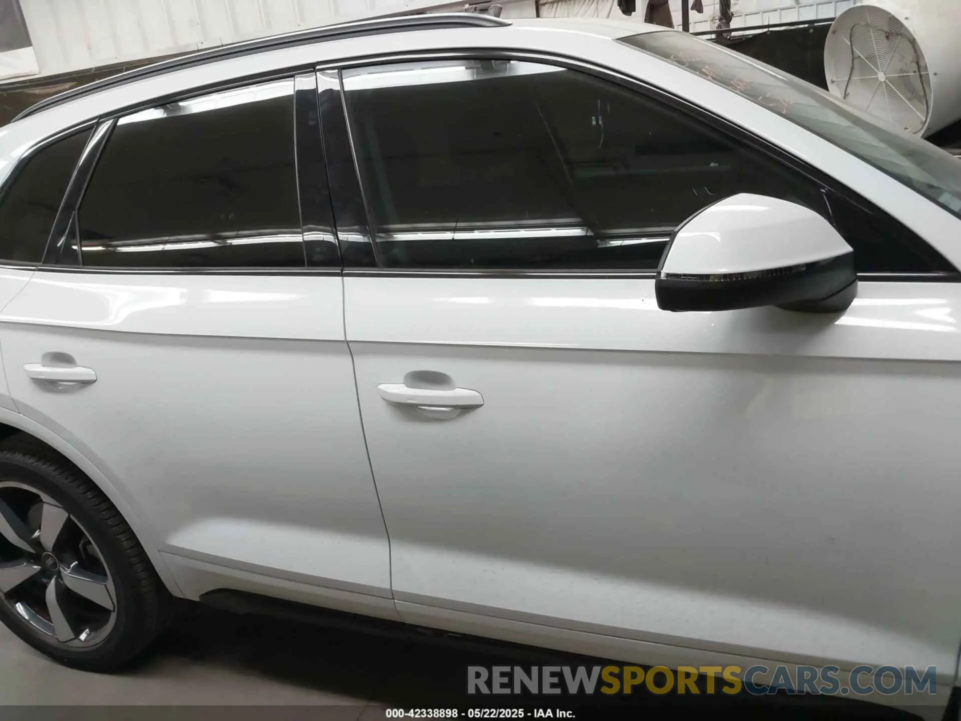 13 Photograph of a damaged car WA1EAAFYXP2061578 AUDI Q5 2023