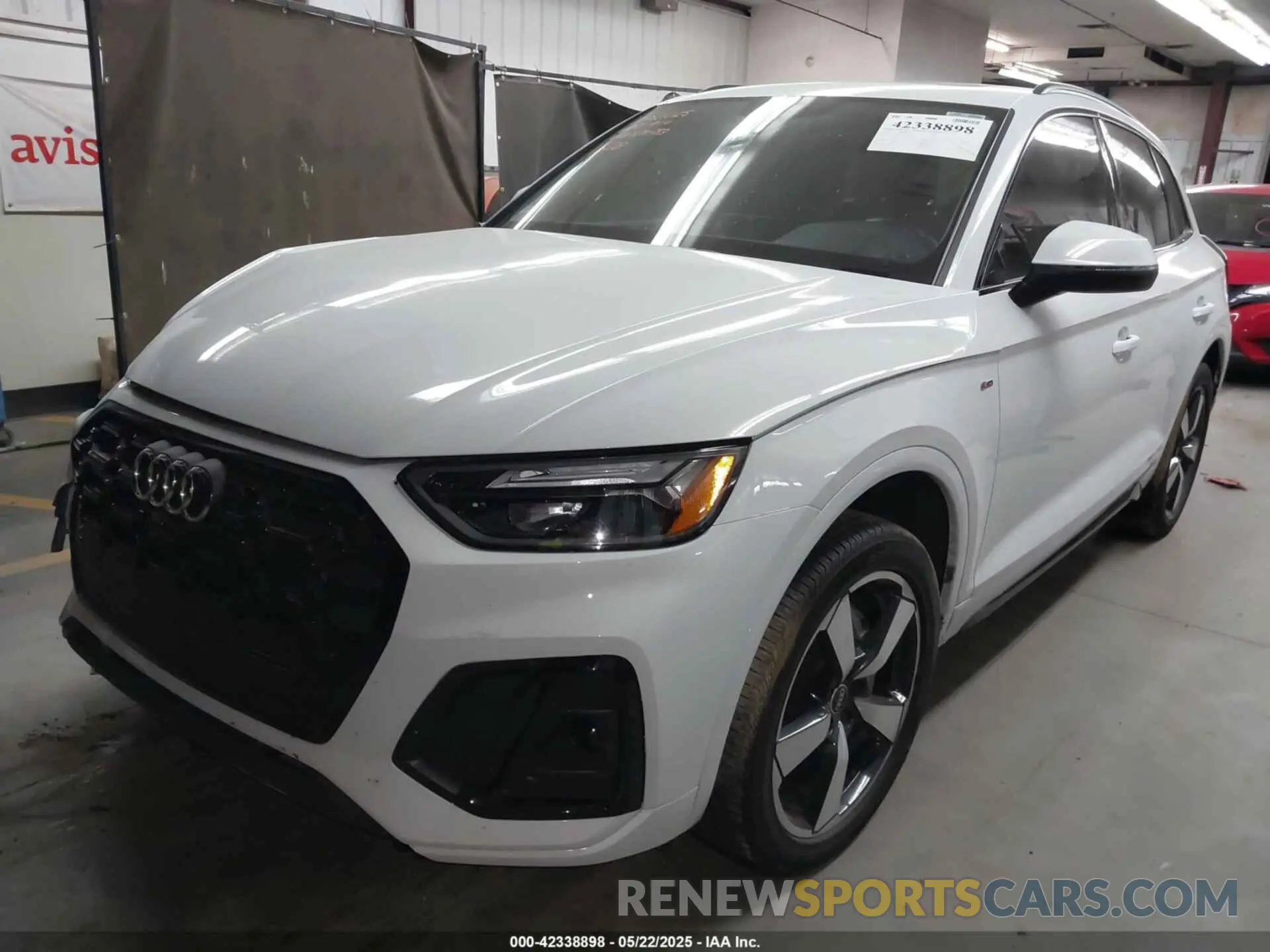 2 Photograph of a damaged car WA1EAAFYXP2061578 AUDI Q5 2023