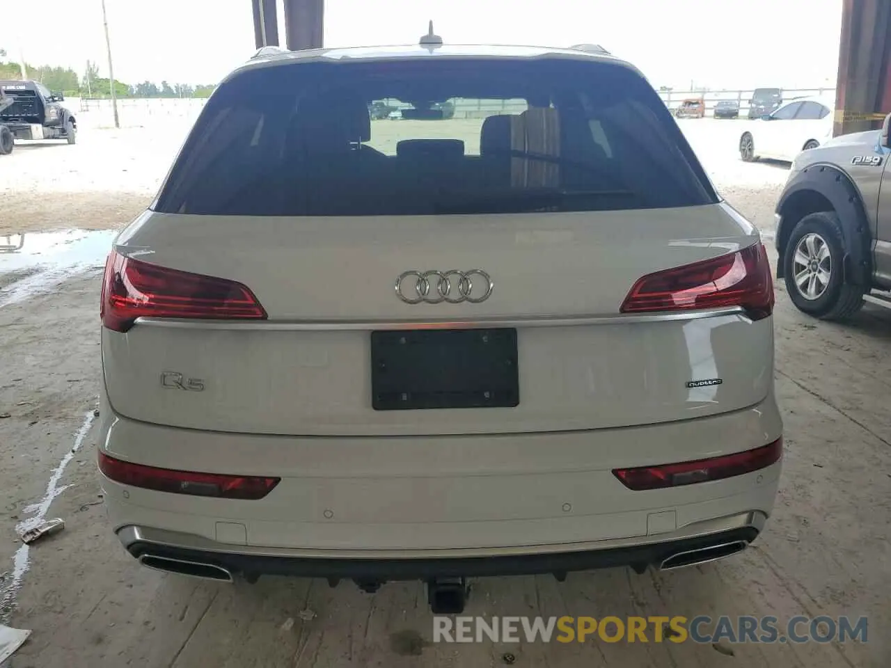 6 Photograph of a damaged car WA1EAAFYXP2112691 AUDI Q5 2023