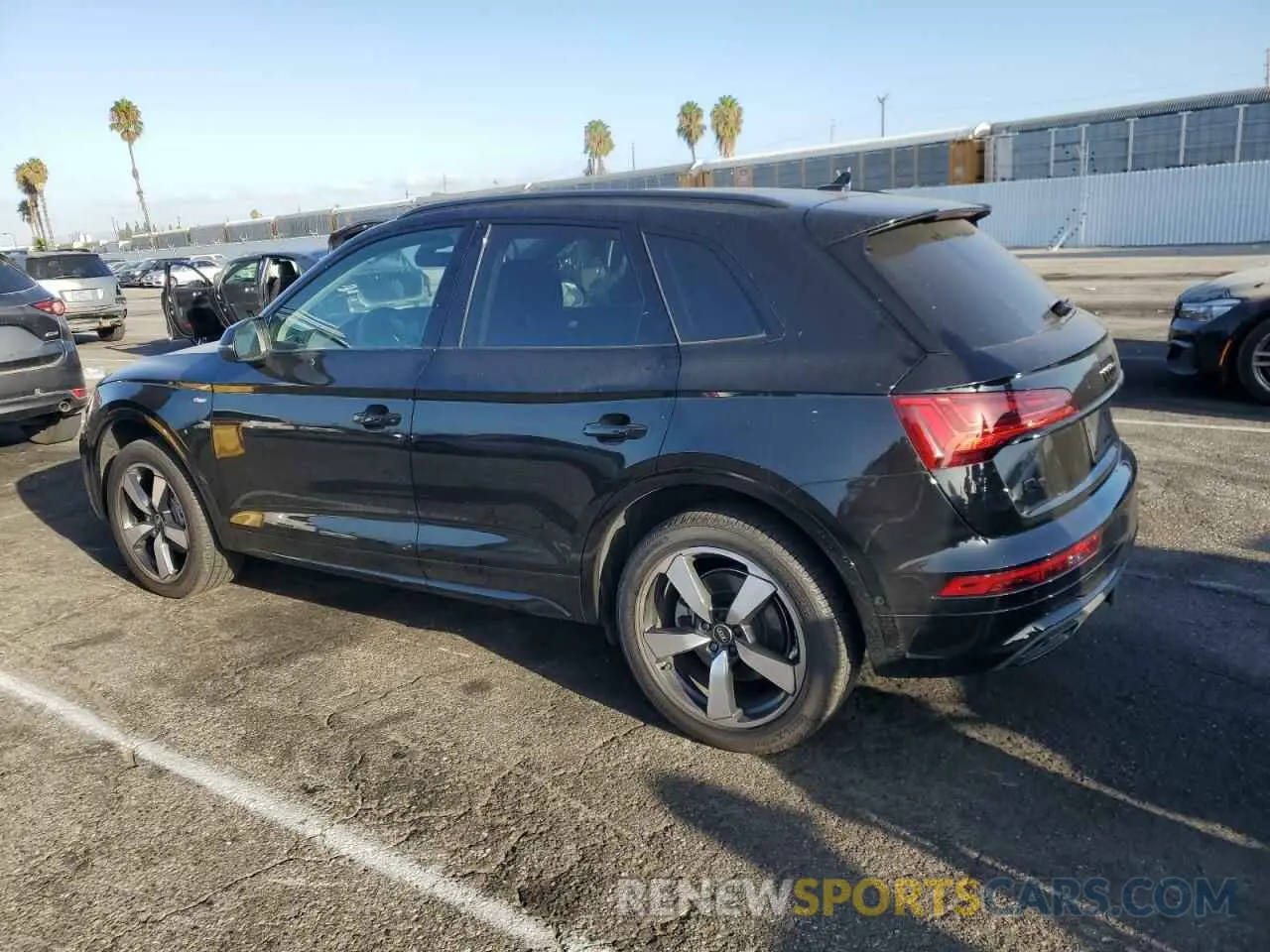 2 Photograph of a damaged car WA1FAAFY1P2012189 AUDI Q5 2023