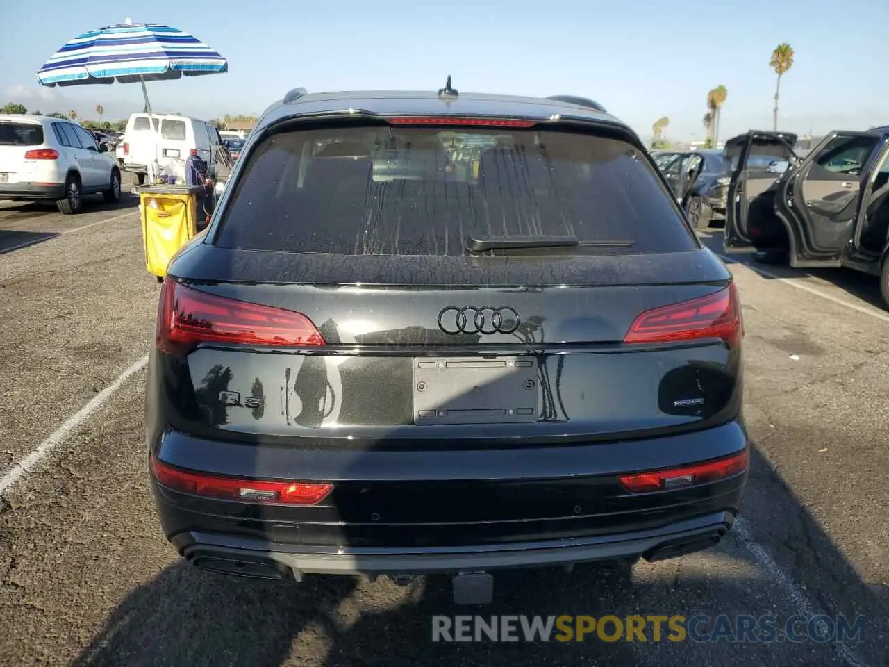 6 Photograph of a damaged car WA1FAAFY1P2012189 AUDI Q5 2023