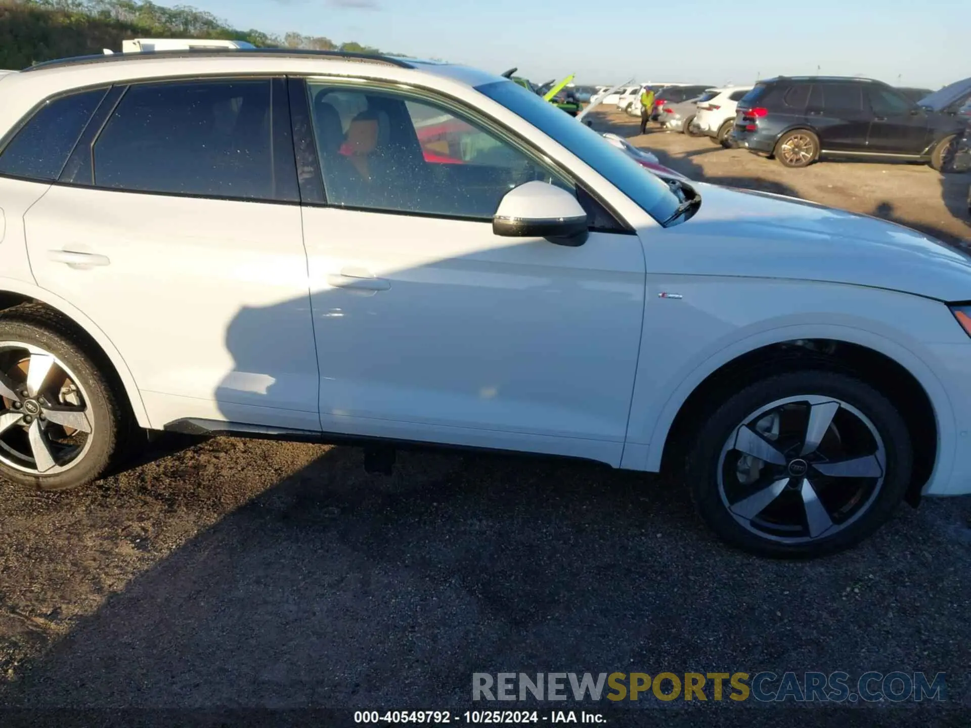 13 Photograph of a damaged car WA1FAAFY1P2148869 AUDI Q5 2023