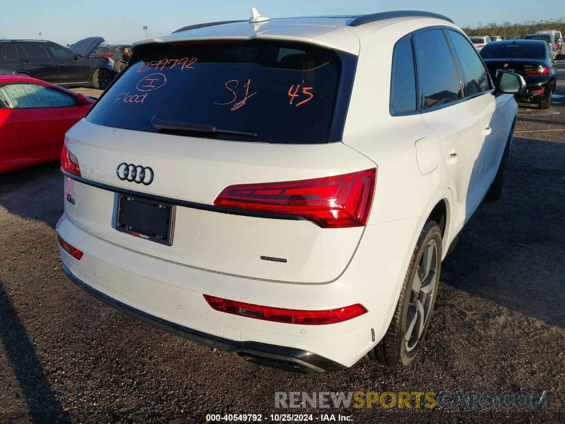 4 Photograph of a damaged car WA1FAAFY1P2148869 AUDI Q5 2023
