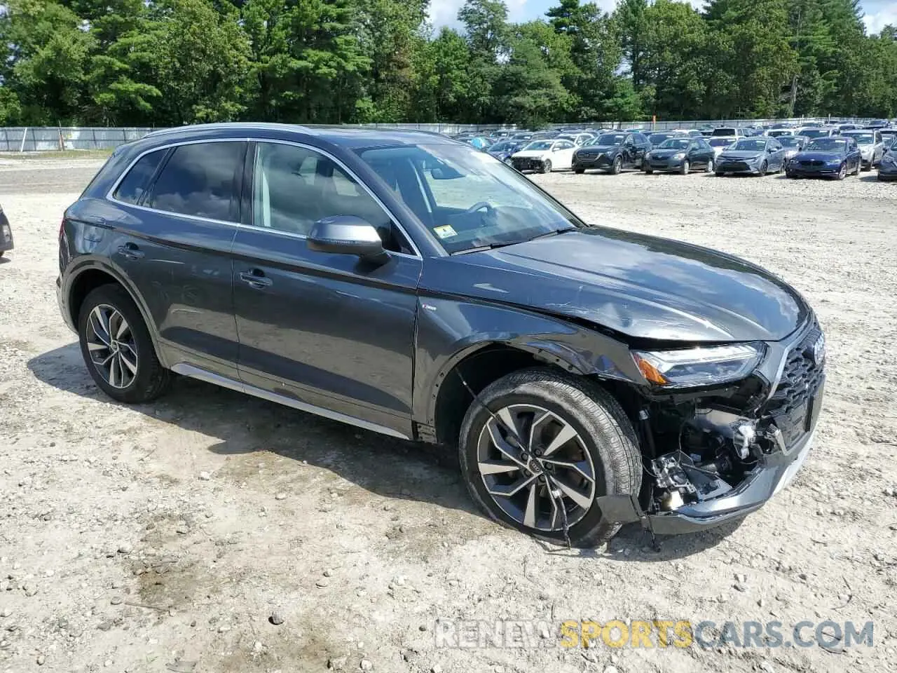 4 Photograph of a damaged car WA1FAAFY3P2196857 AUDI Q5 2023