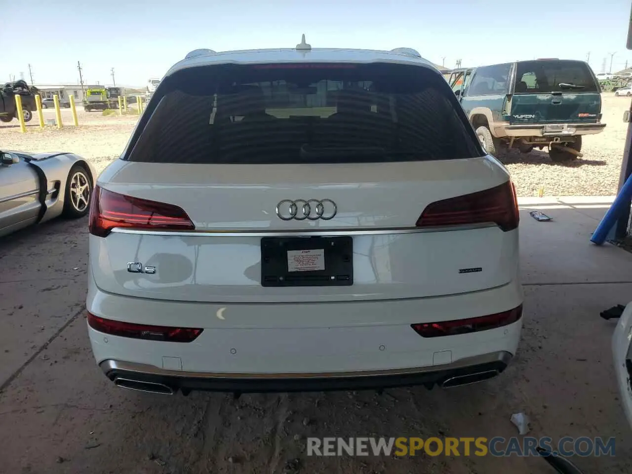 6 Photograph of a damaged car WA1FAAFY4P2008766 AUDI Q5 2023