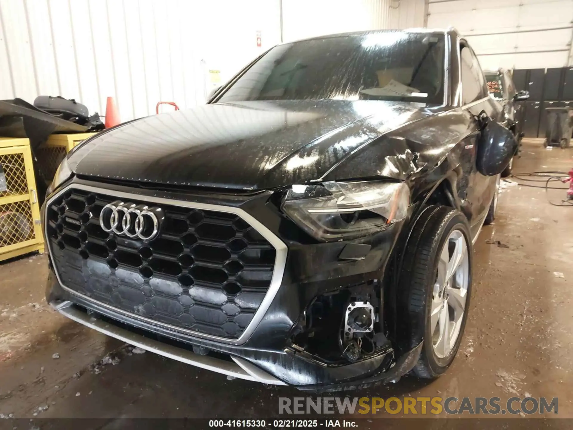 12 Photograph of a damaged car WA1FAAFY4P2063959 AUDI Q5 2023