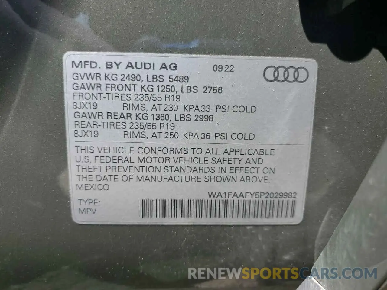 14 Photograph of a damaged car WA1FAAFY5P2029982 AUDI Q5 2023