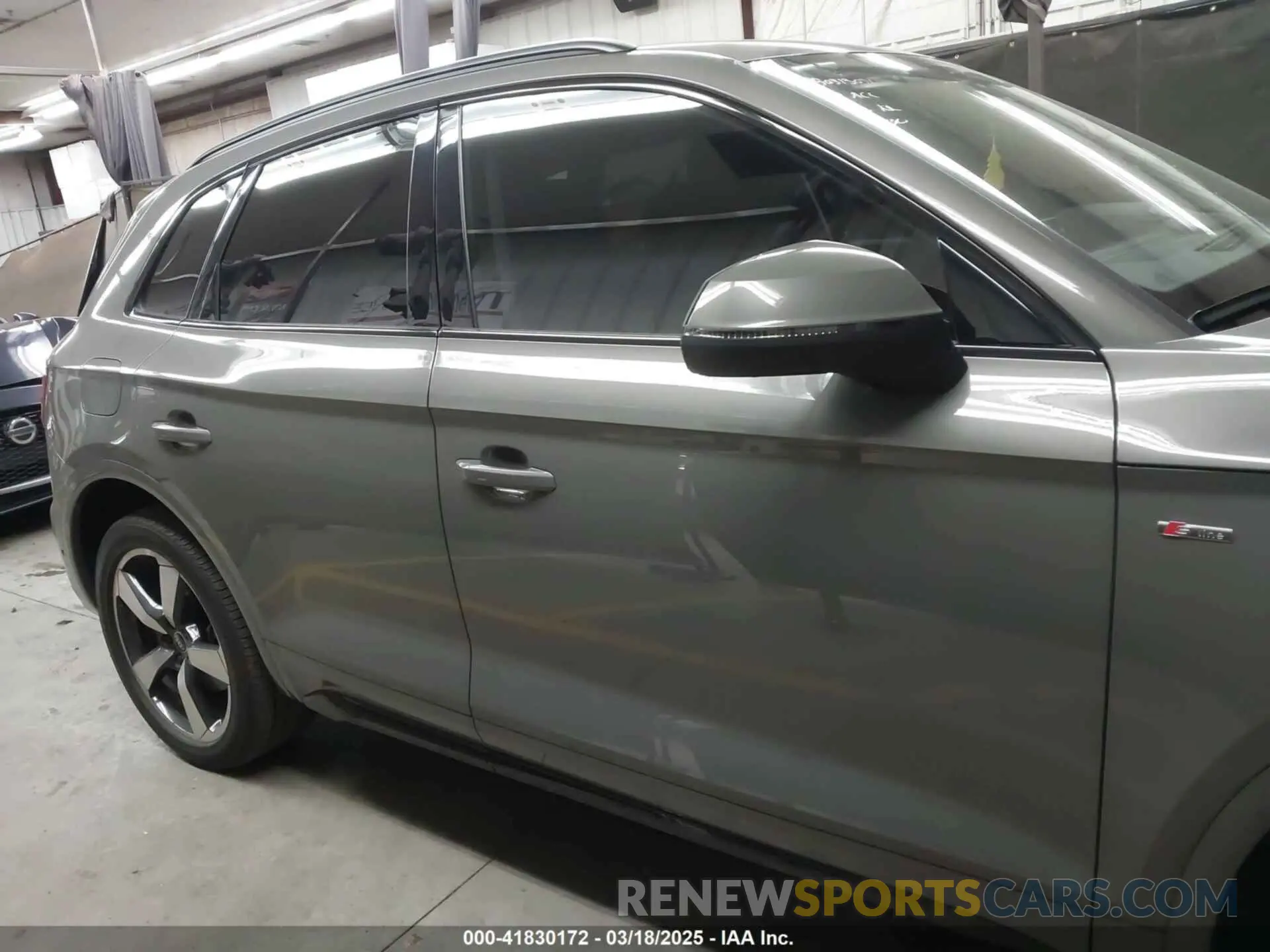13 Photograph of a damaged car WA1FAAFY5P2032400 AUDI Q5 2023