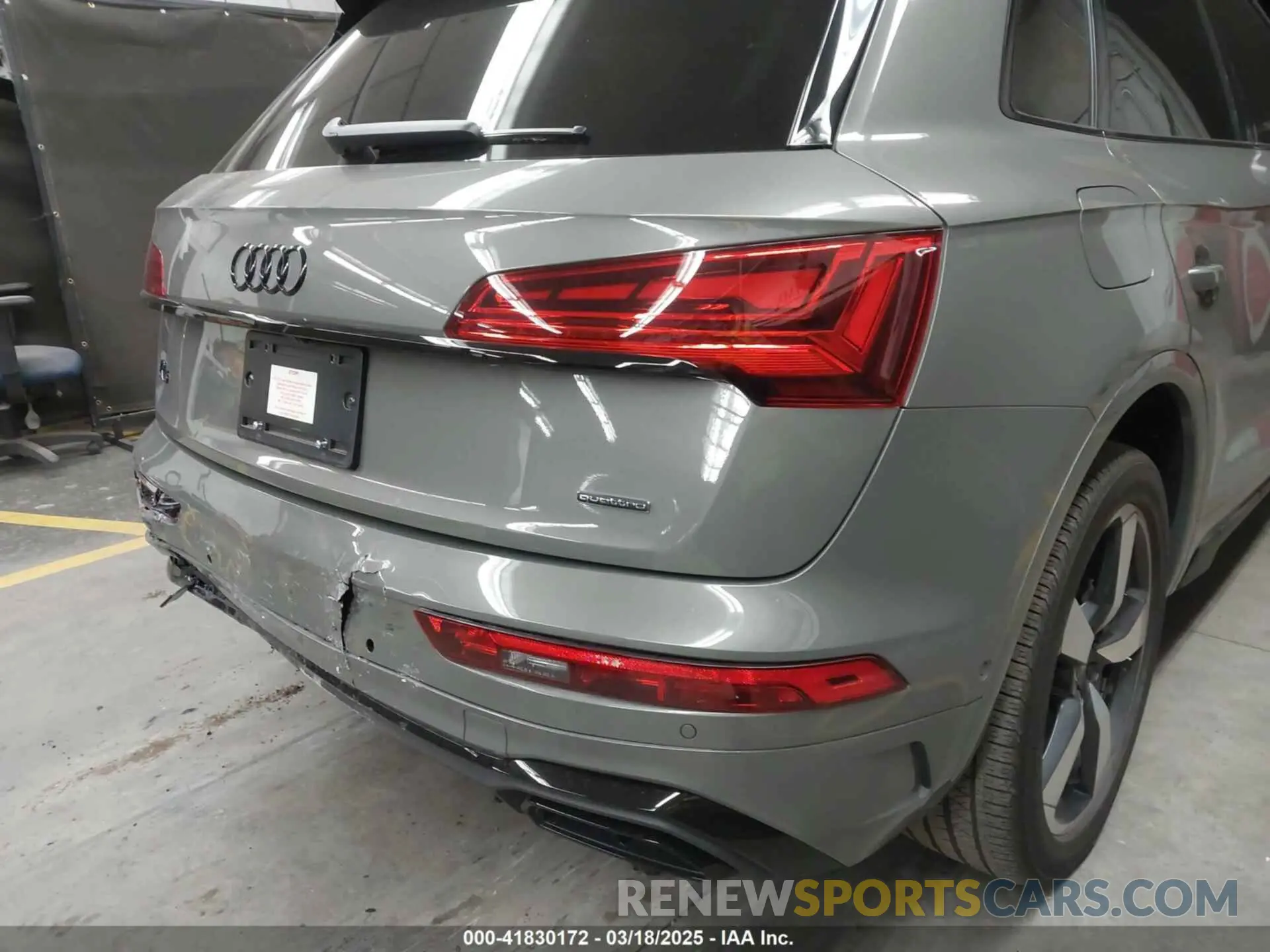 6 Photograph of a damaged car WA1FAAFY5P2032400 AUDI Q5 2023