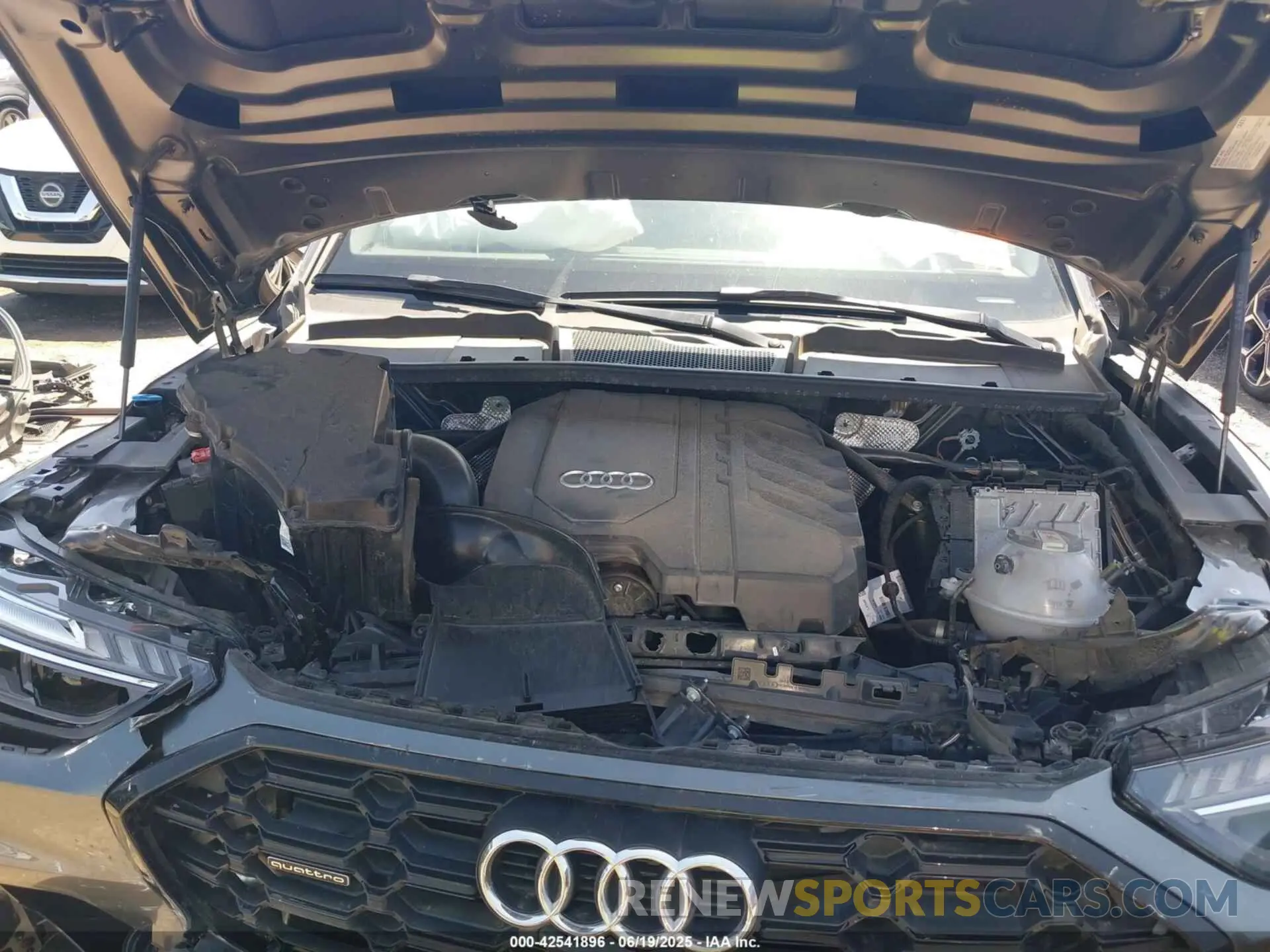 10 Photograph of a damaged car WA1FAAFY7P2054575 AUDI Q5 2023