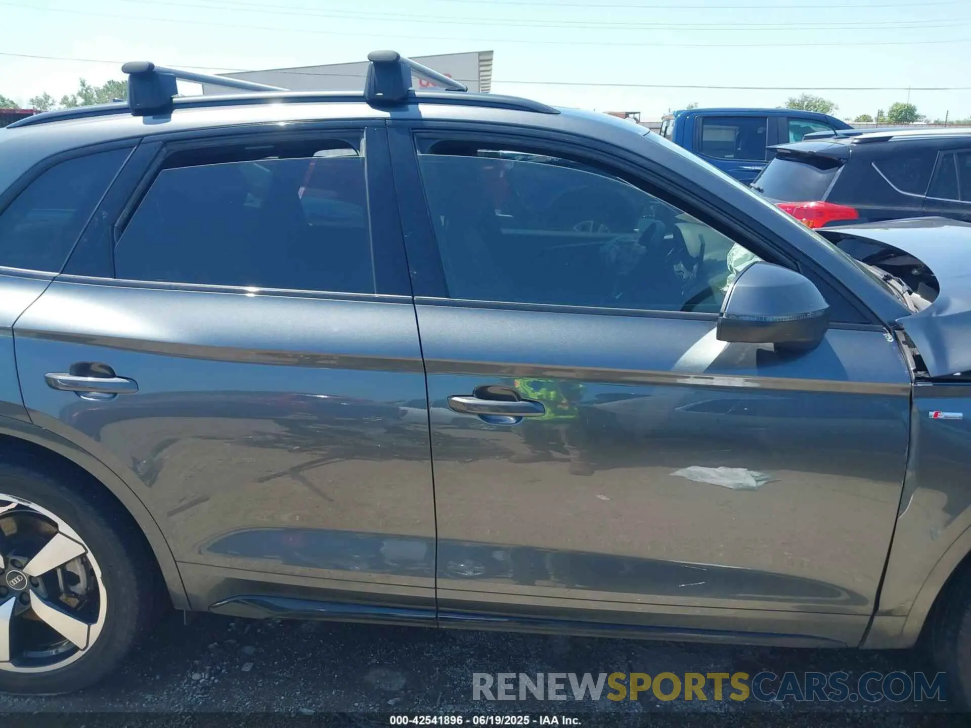 13 Photograph of a damaged car WA1FAAFY7P2054575 AUDI Q5 2023
