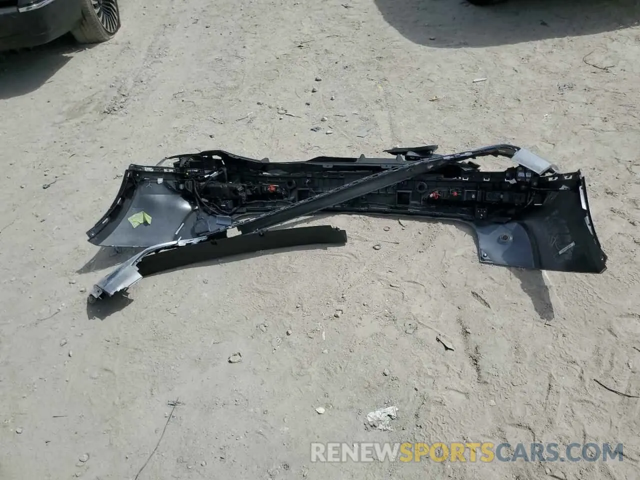 13 Photograph of a damaged car WA1FAAFY7P2061803 AUDI Q5 2023