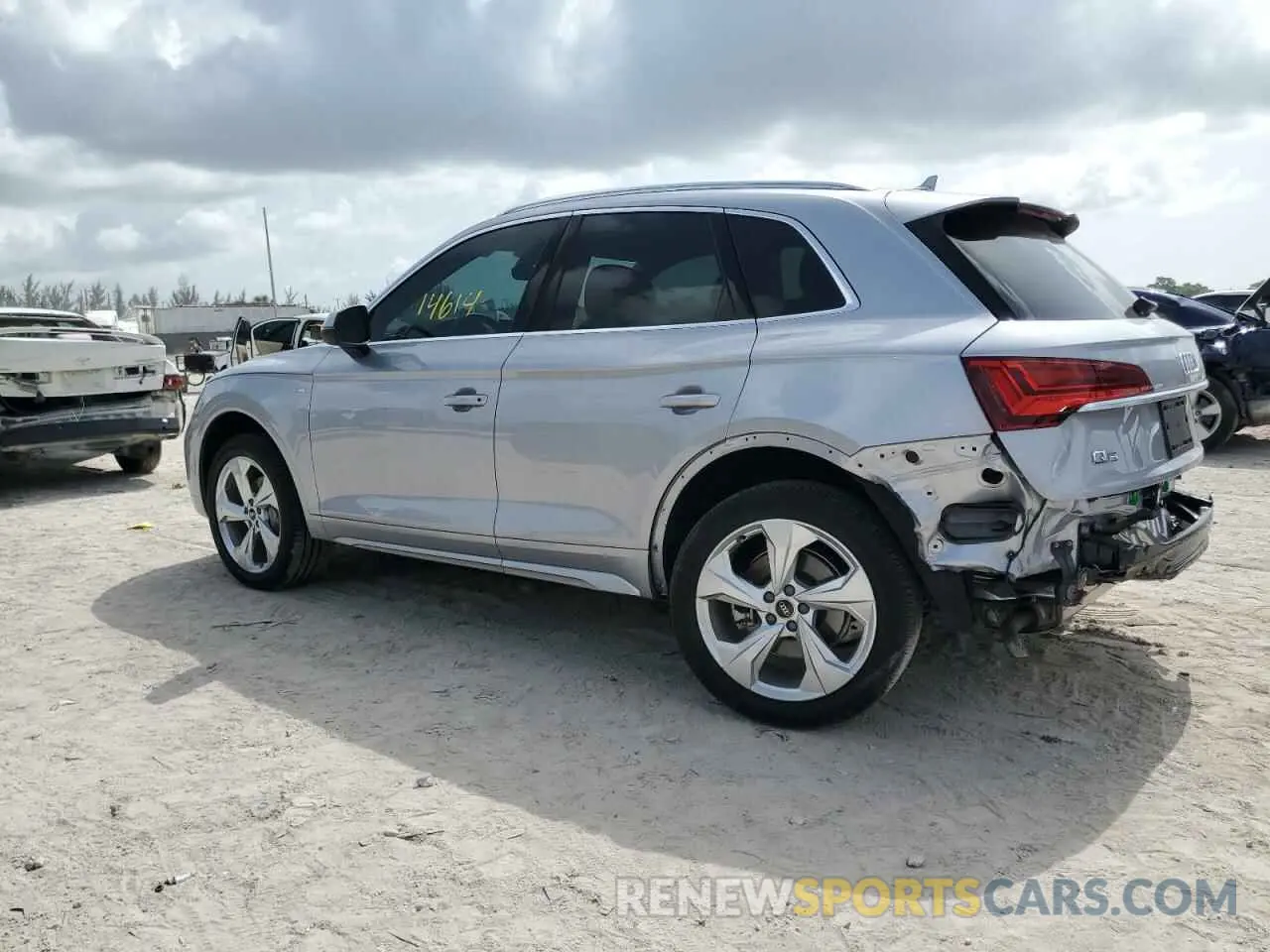 2 Photograph of a damaged car WA1FAAFY7P2061803 AUDI Q5 2023